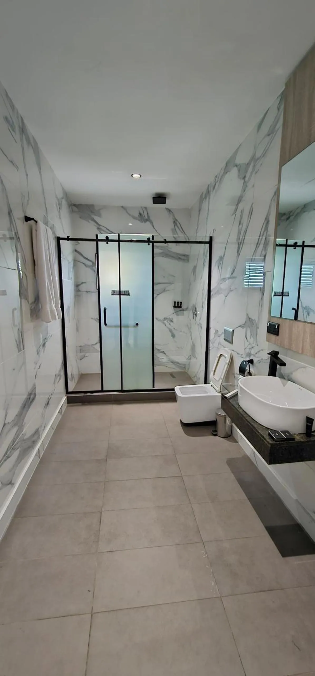 Bathroom, Bed in The Safron Hotel