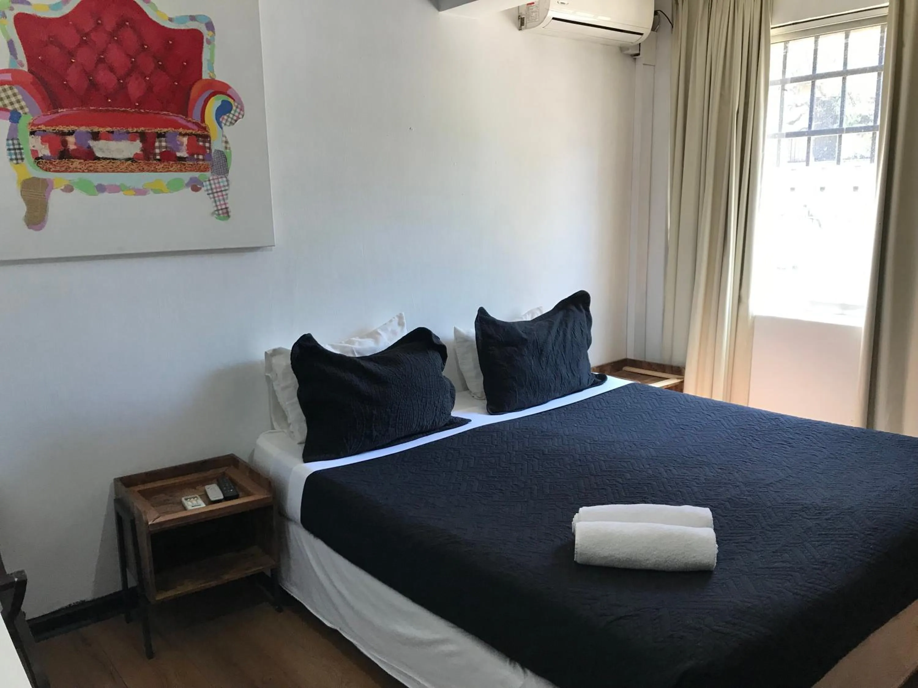 Photo of the whole room, Bed in Tremo Bellas Artes