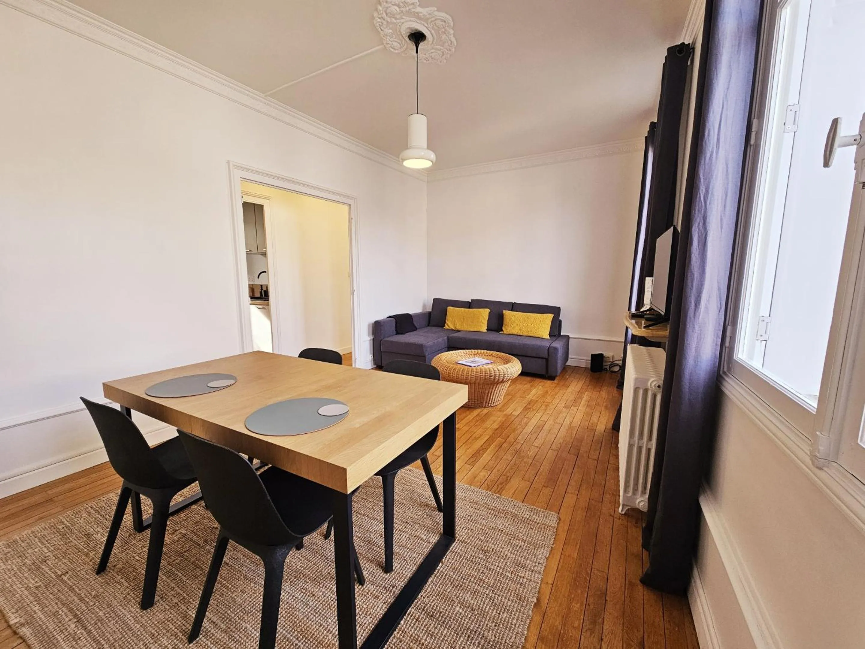 Living room in Fanfrelin joli T3 centre ville