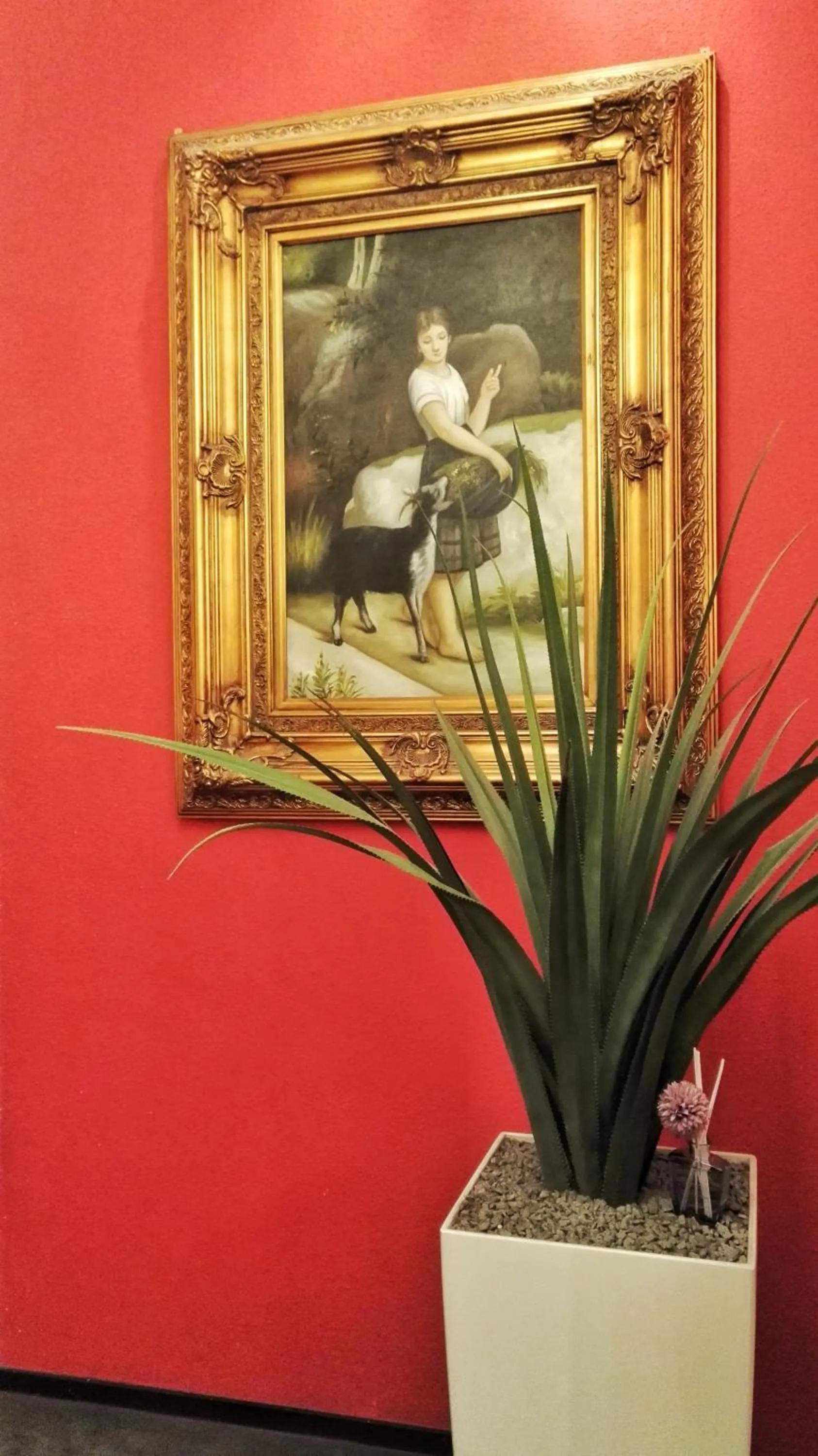 Decorative detail in Rembrandt Square Hotel