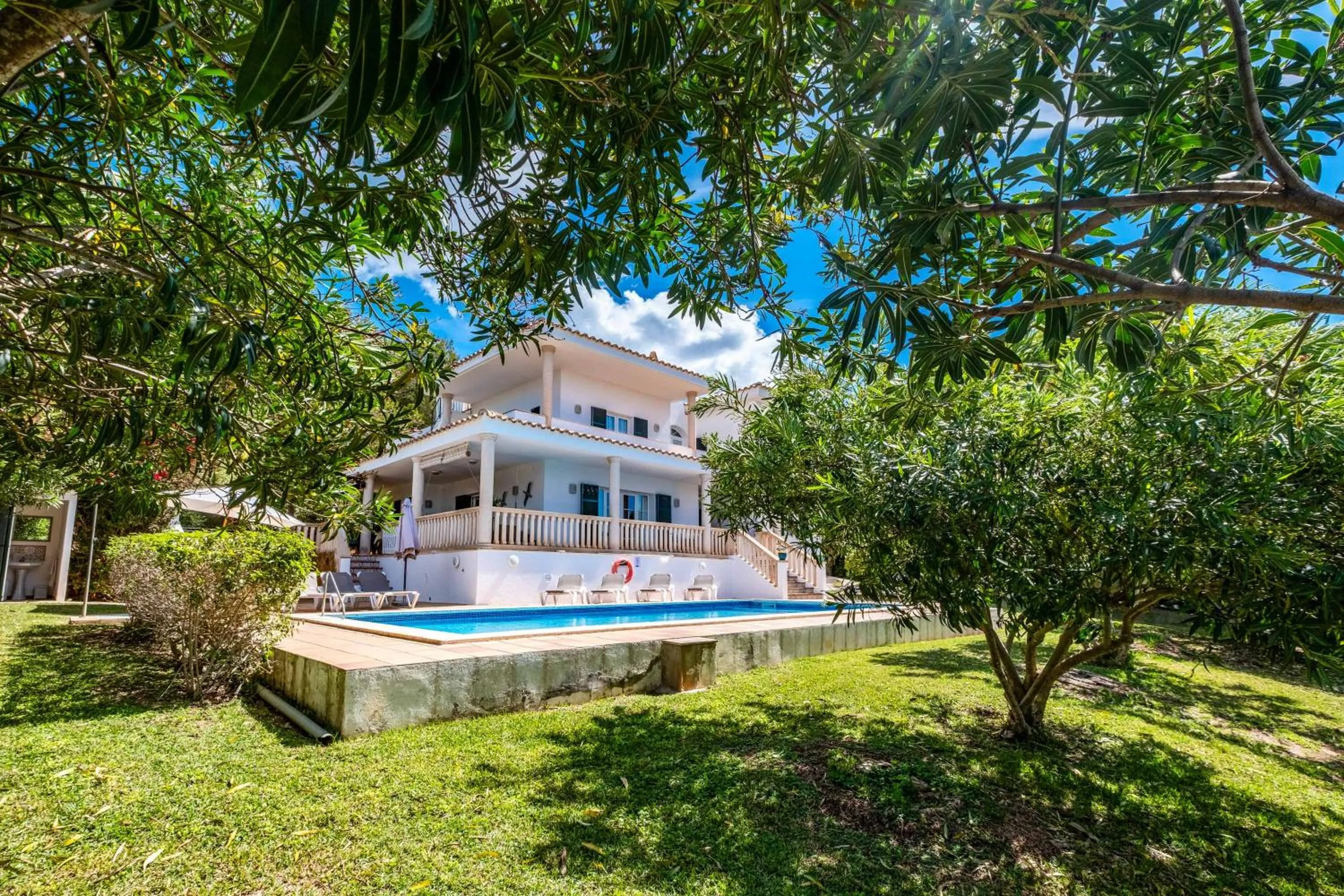 Property building in Villa Alaris
