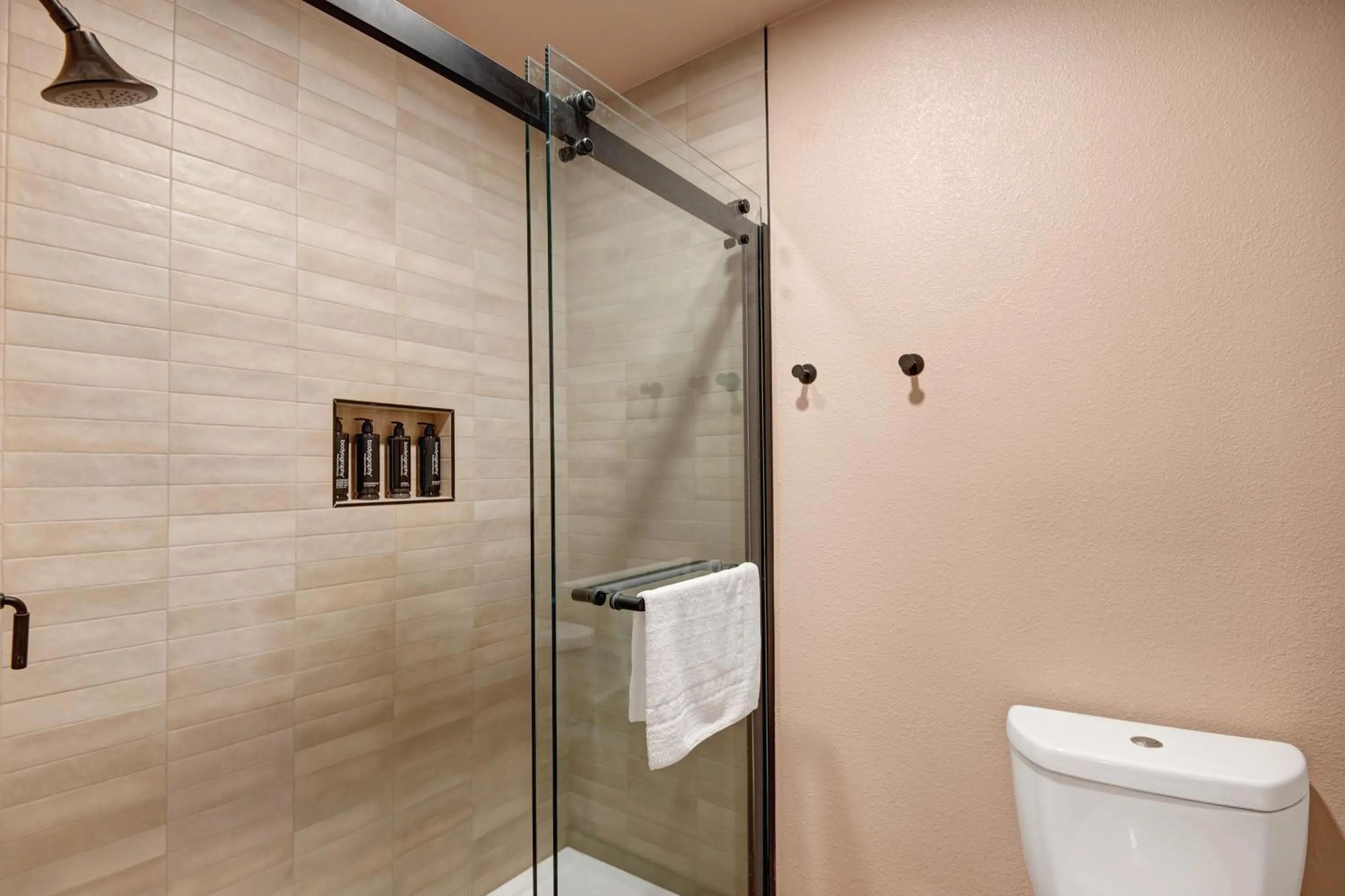 Bathroom in The Dunes Hotel (Palm Springs)