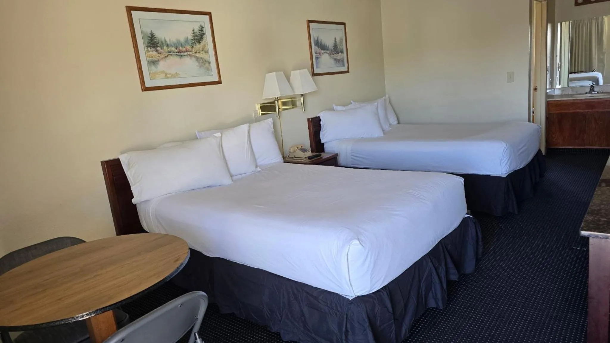 Queen Room in Terrace Inn and Suites