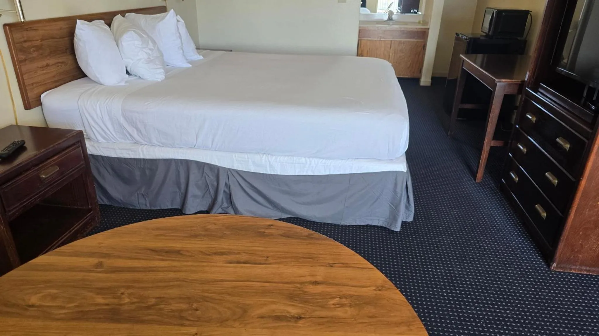 Queen Room - Disability Access in Terrace Inn and Suites