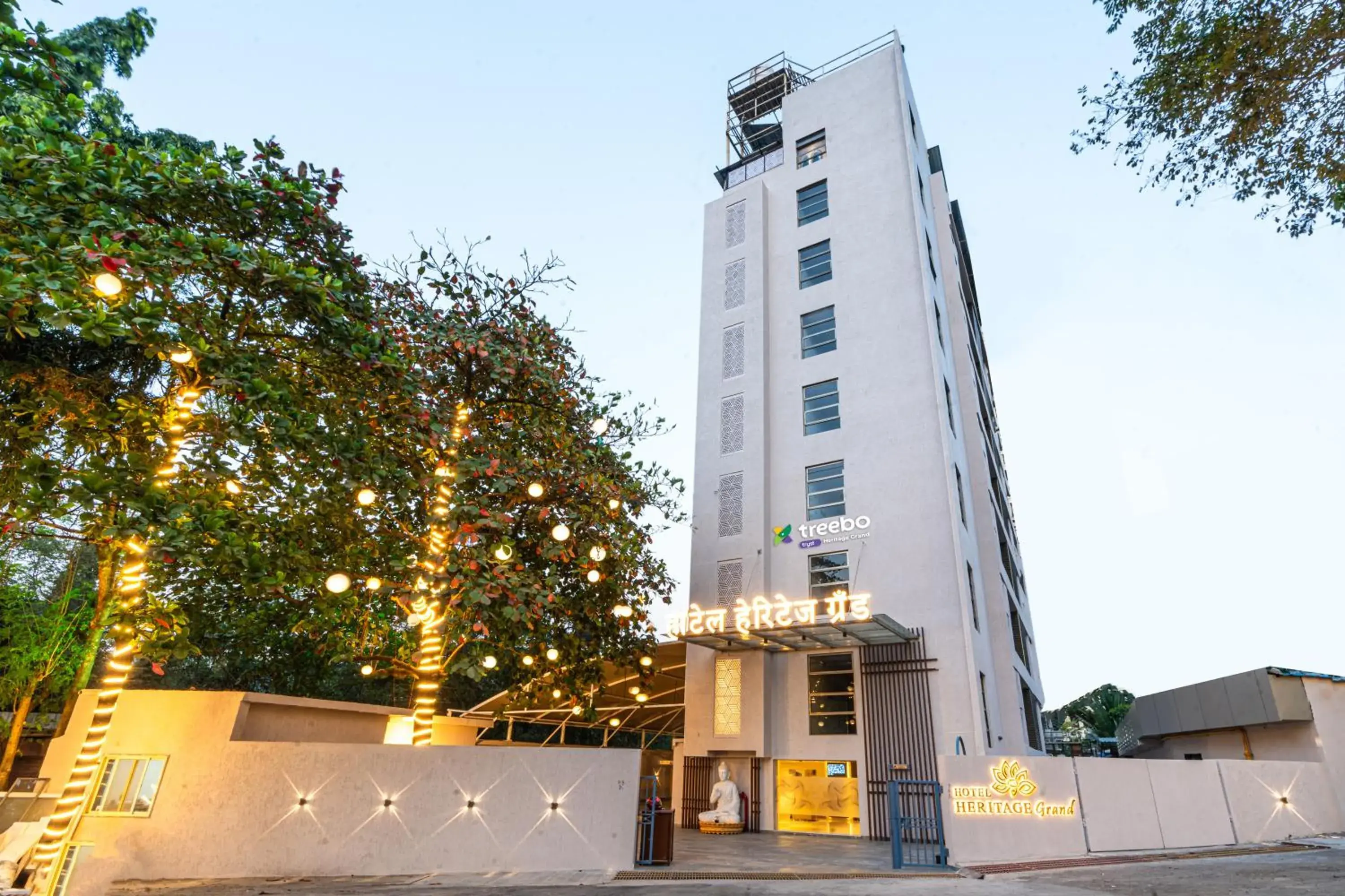 Facade/entrance in Treebo Premium Heritage Grand -Majiwada Thane Facade/entrance in Treebo Premium Heritage Grand -Majiwada Thane