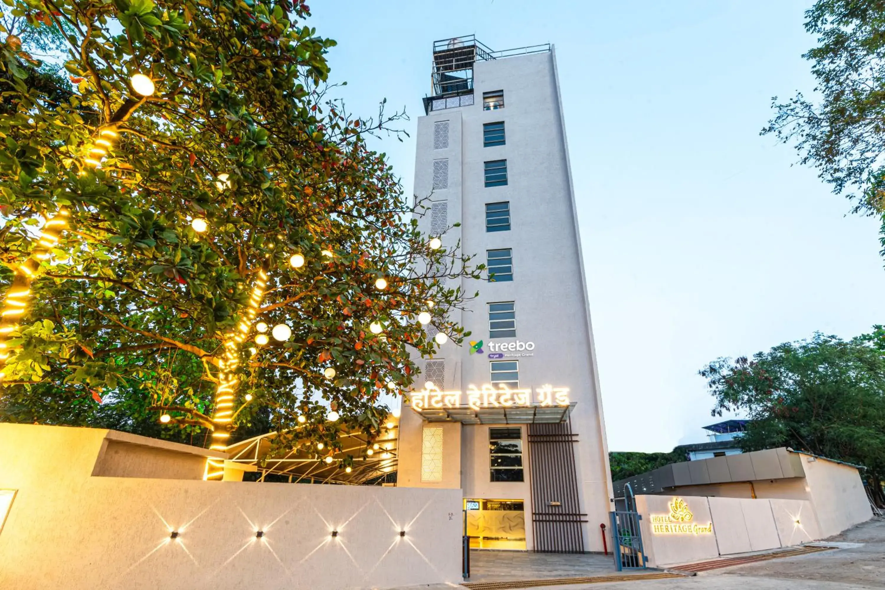 Facade/entrance in Treebo Premium Heritage Grand -Majiwada Thane Facade/entrance in Treebo Premium Heritage Grand -Majiwada Thane