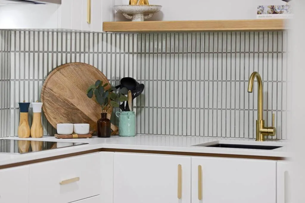 Kitchen or kitchenette in Luxury on the Beach Surfside Resort -Sunshine Coast