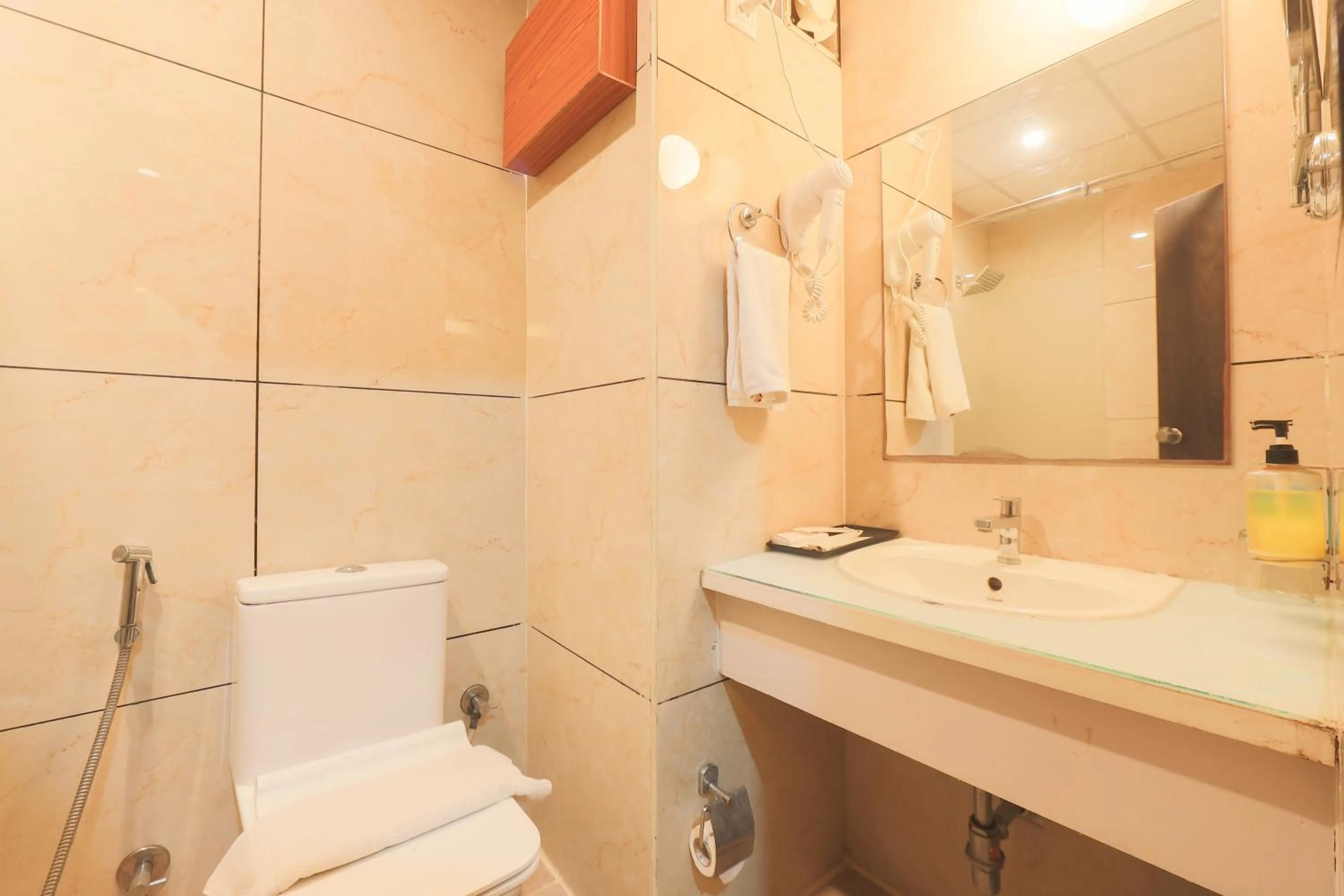 Toilet in Happy Stays Whitefield