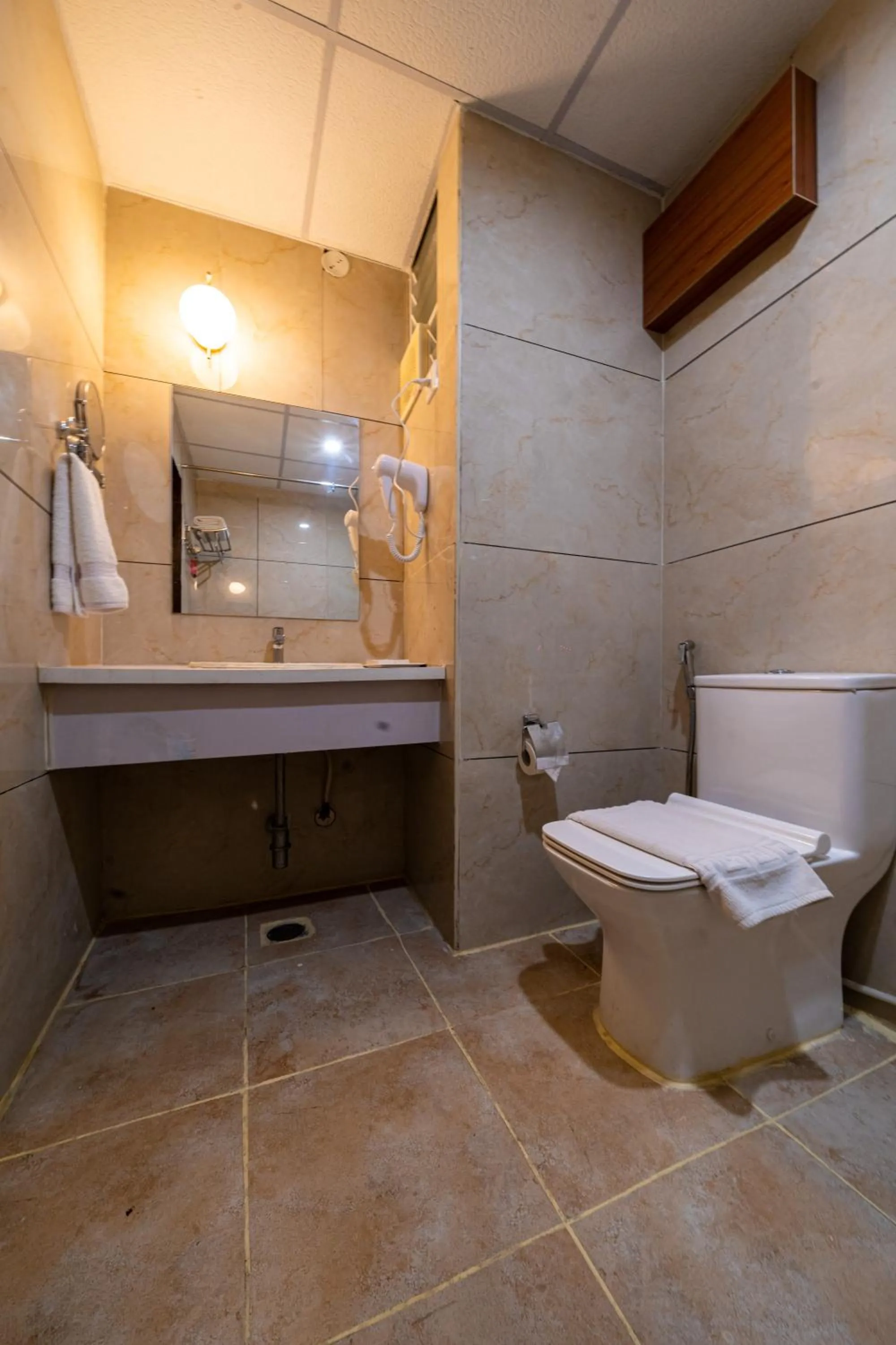 Toilet in Happy Stays Whitefield