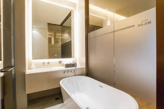 Bathroom in Uiwang Milos Hotel