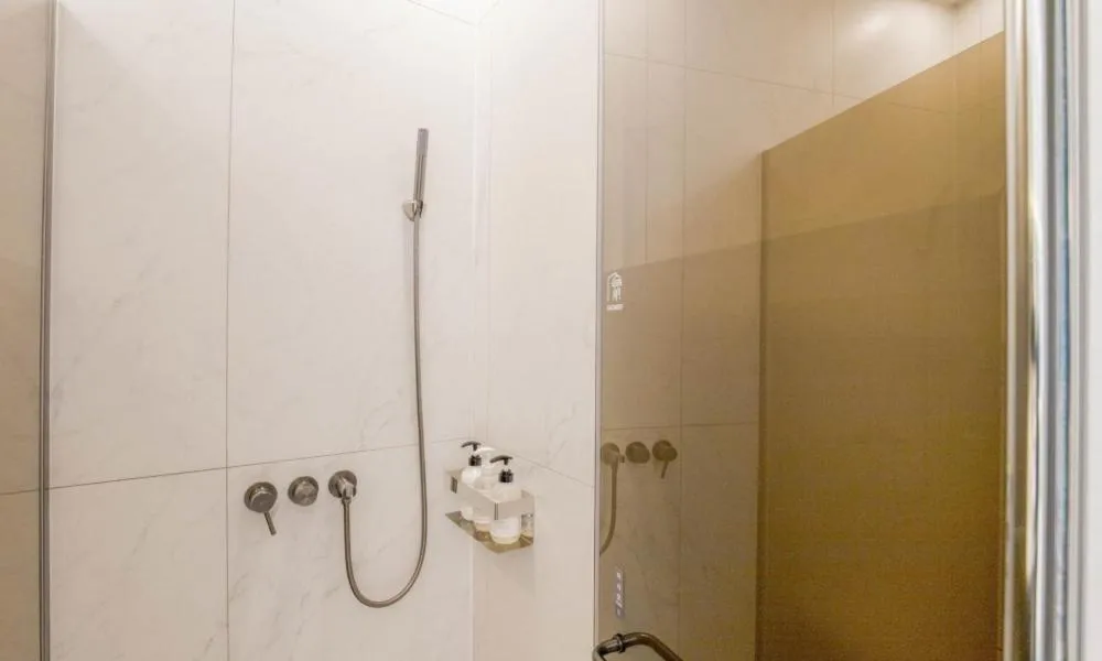 Shower in Uiwang Milos Hotel