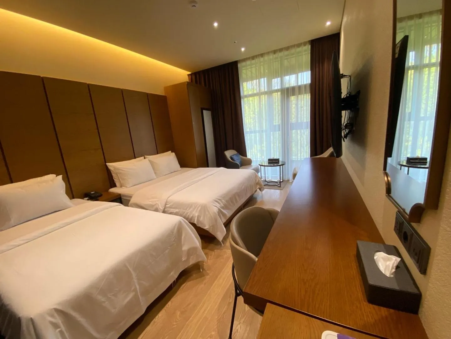 Bedroom, Bed in Uiwang Milos Hotel