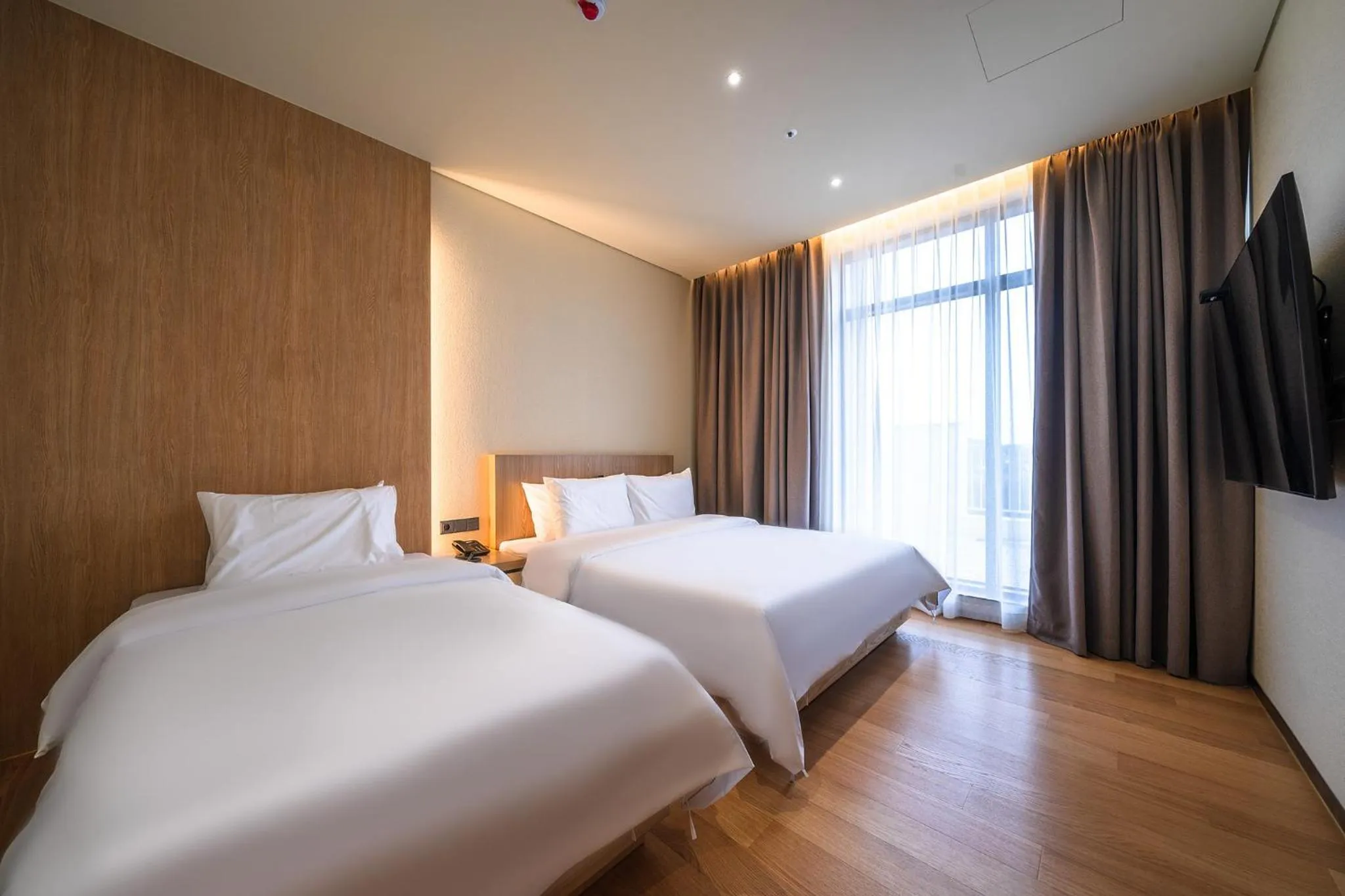 Bed in Uiwang Milos Hotel