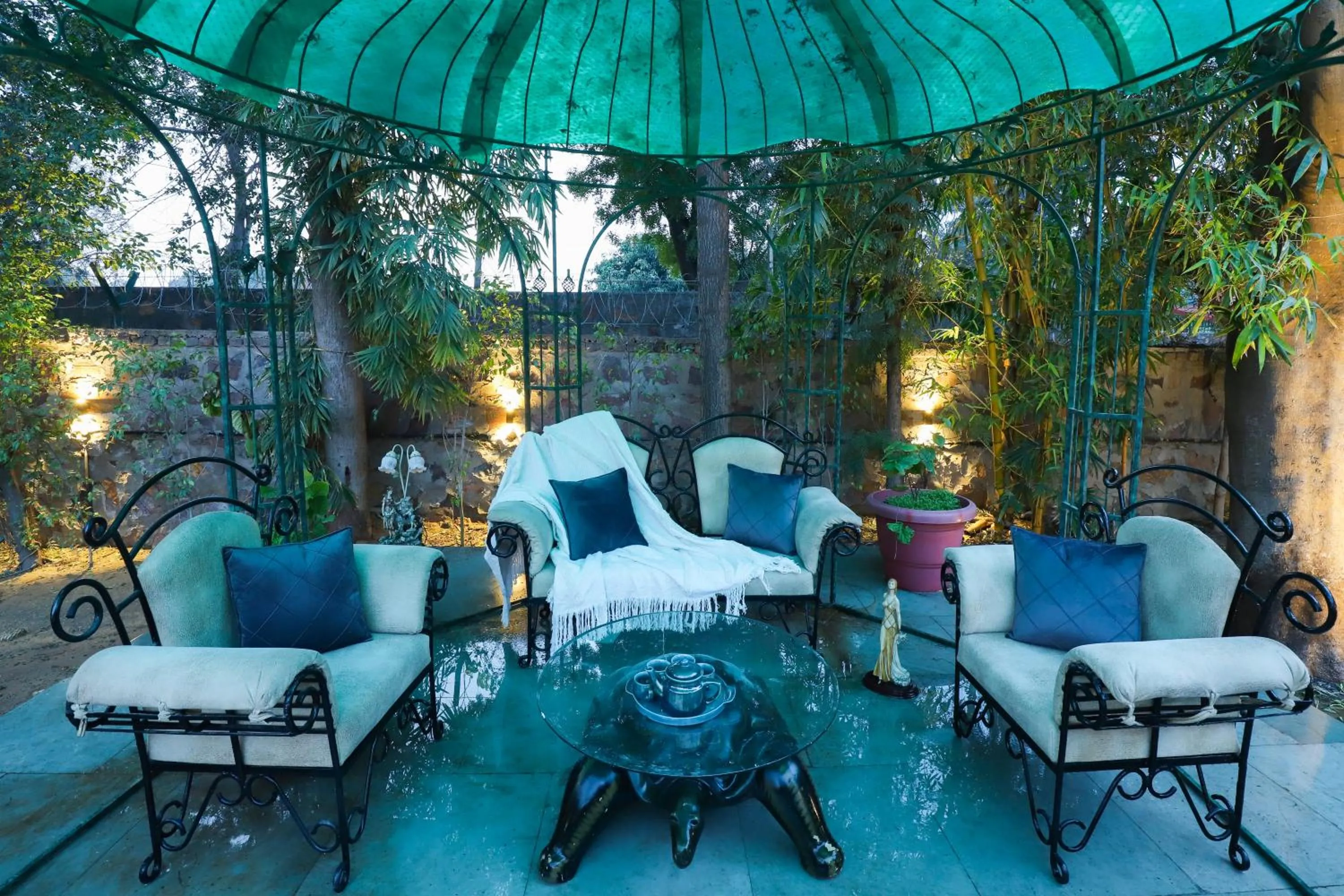 Patio in ELIVAAS 6 BHK Farmstay with Pvt Pool & Garden - Esh