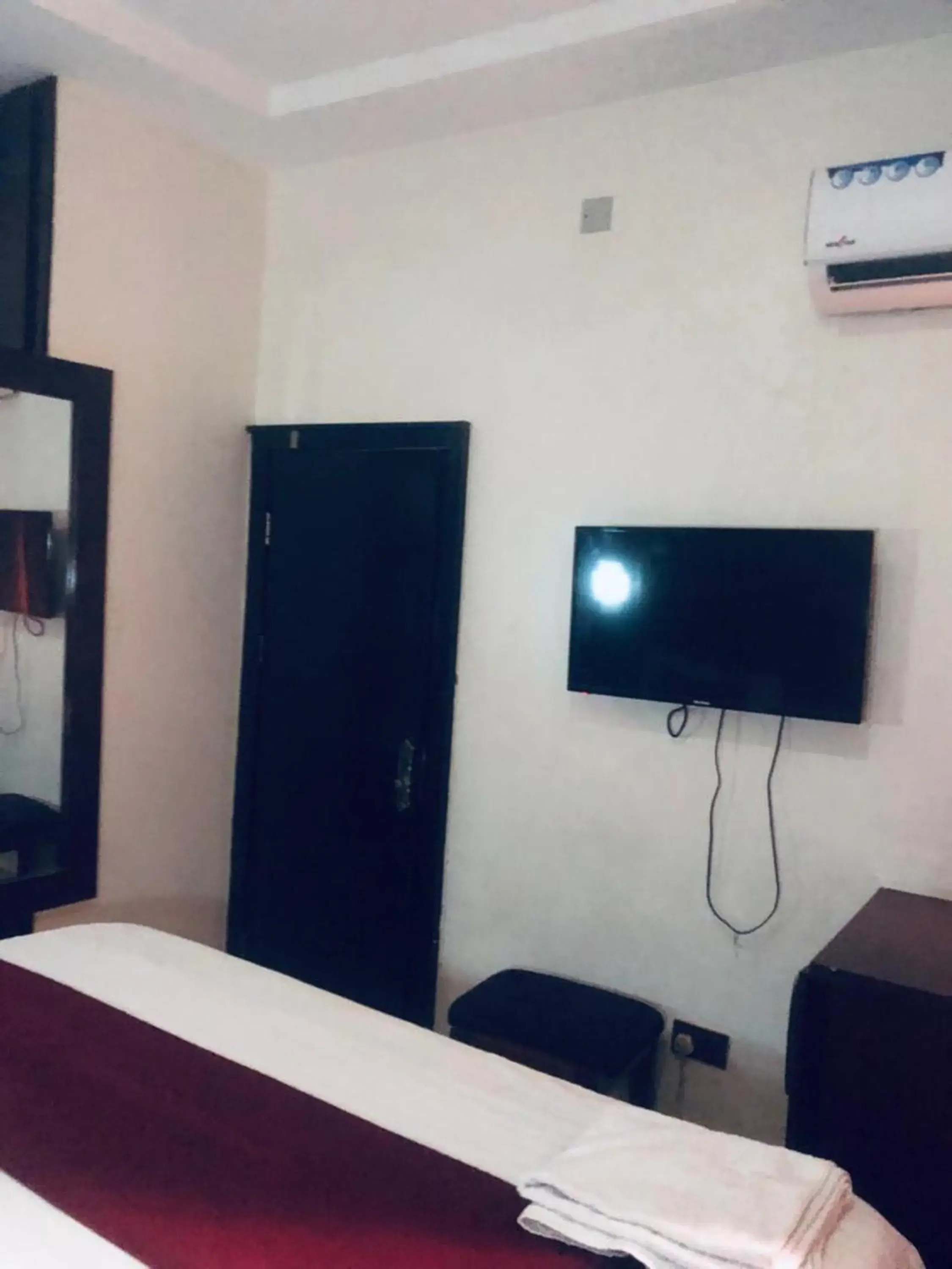 Bedroom, Bed in MCLORRETS SUITES Bedroom, Bed in MCLORRETS SUITES