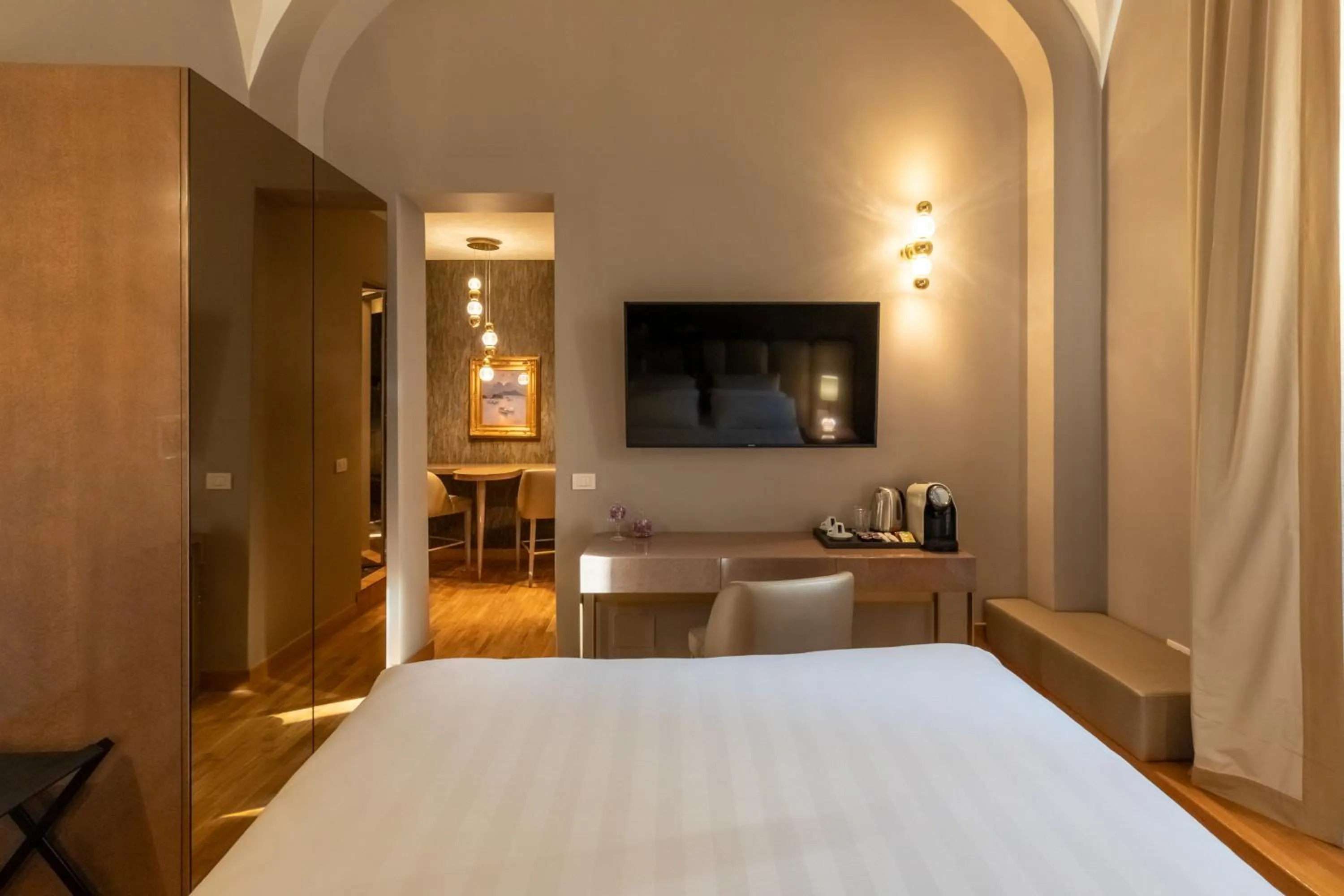 Dining area, Bed in Residenza Pierret