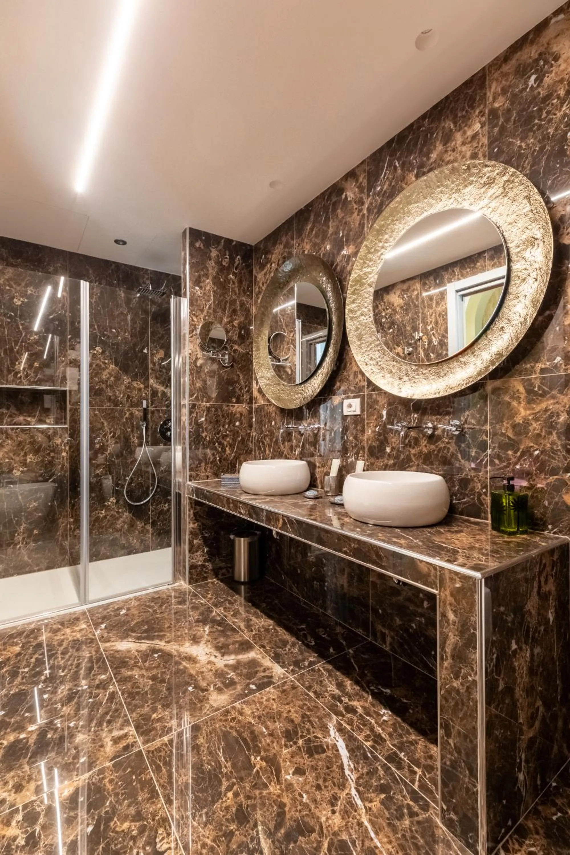 Shower in Residenza Pierret