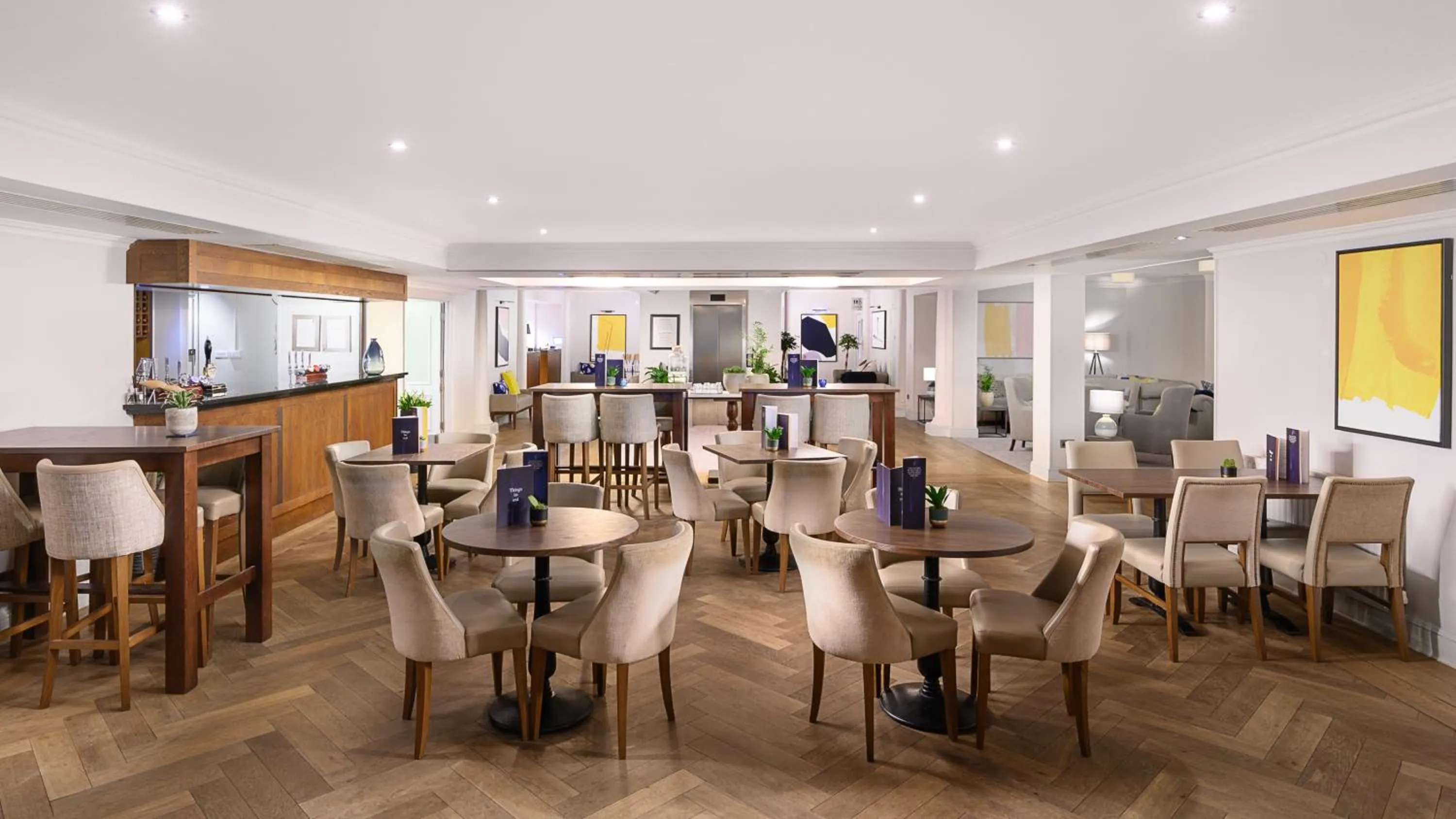 Dining area in voco Oxford Spires by IHG