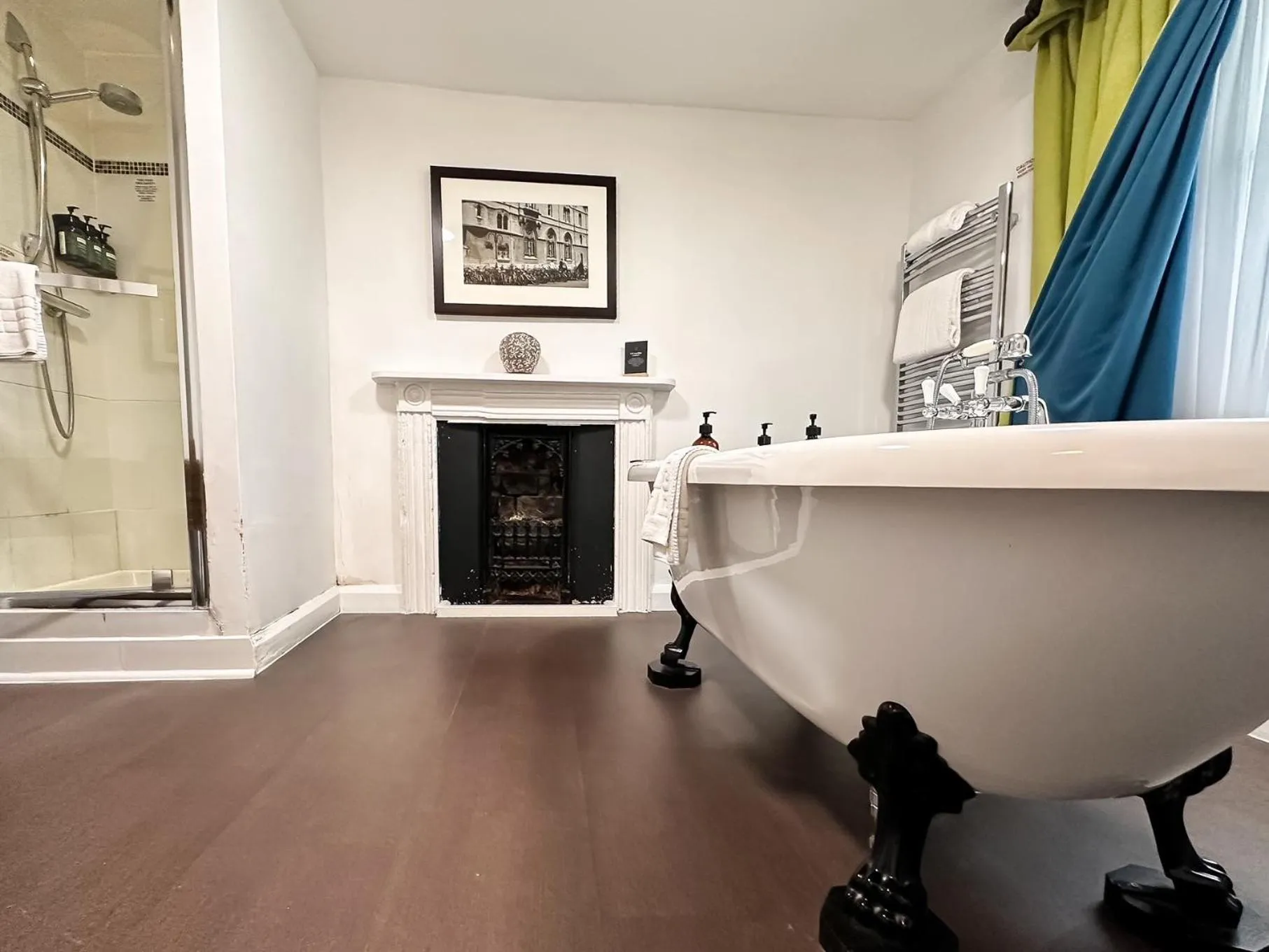 Bathroom in voco Oxford Spires by IHG