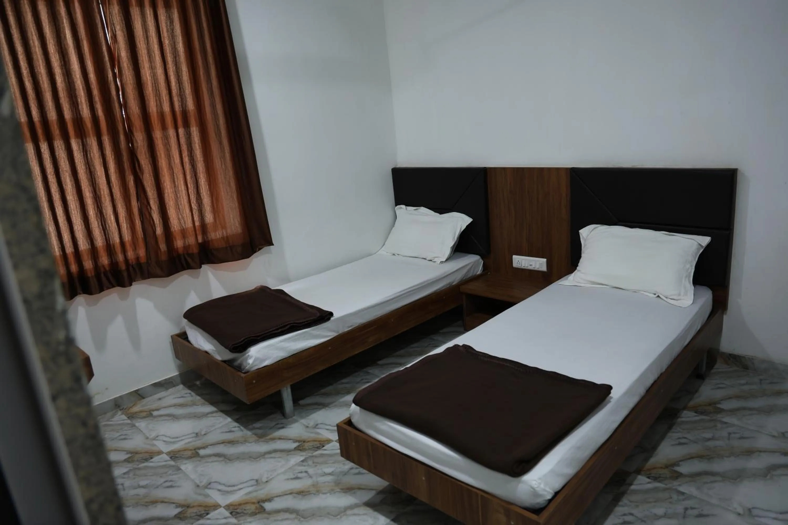 Bedroom, Bed in Hotel Aaram Kalupur