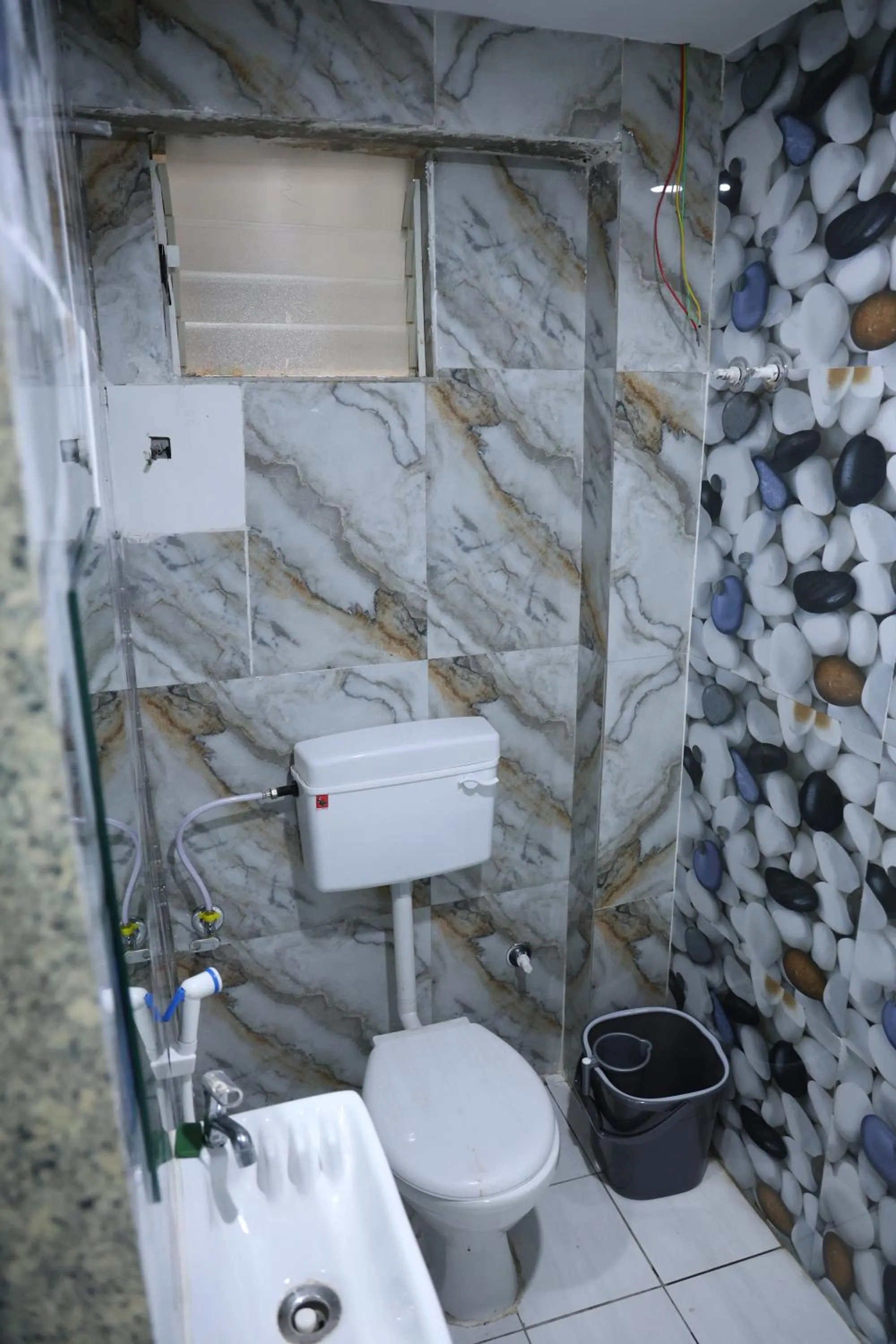 Toilet in Hotel Aaram Kalupur