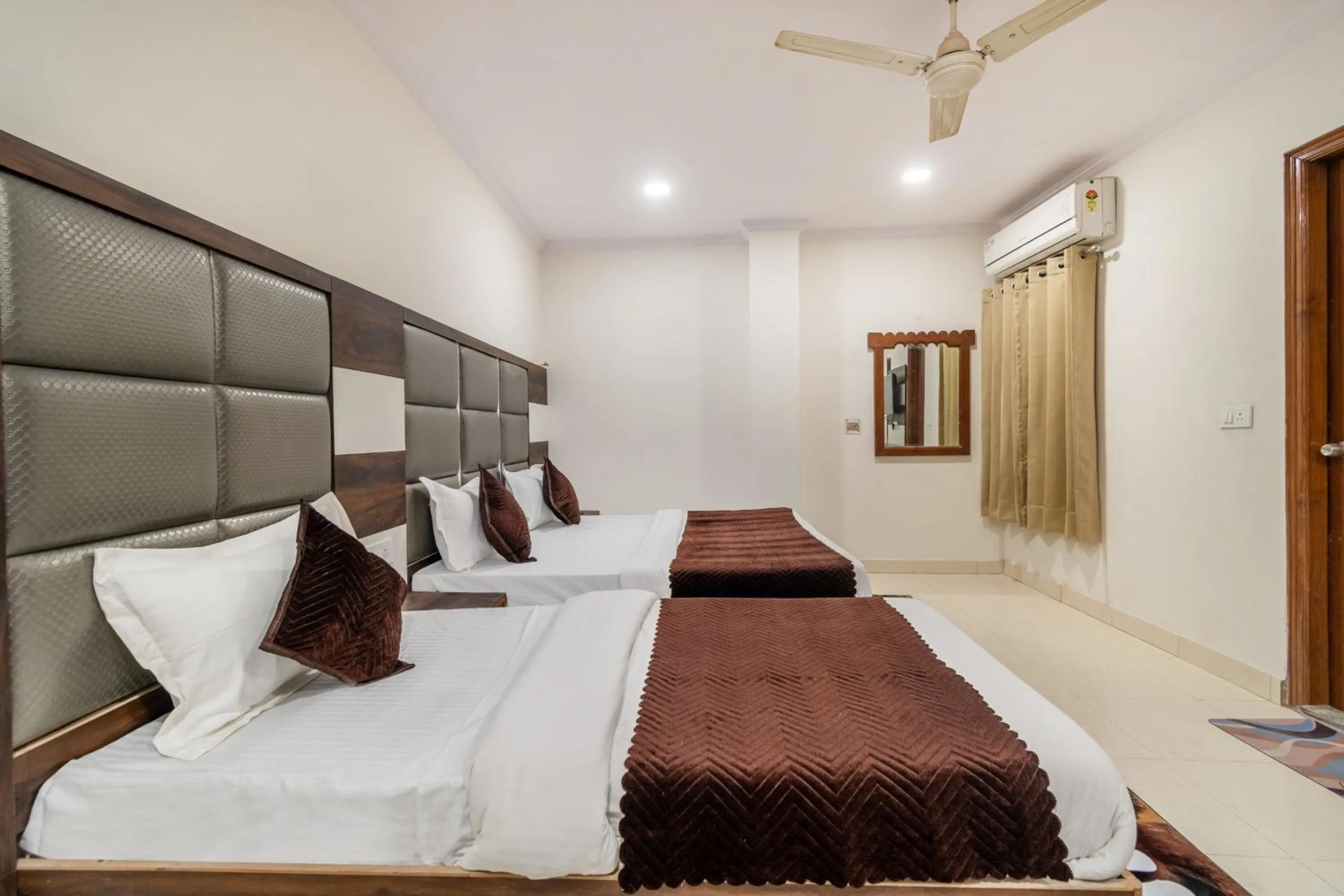 Bedroom, Bed in Hotel South Indian