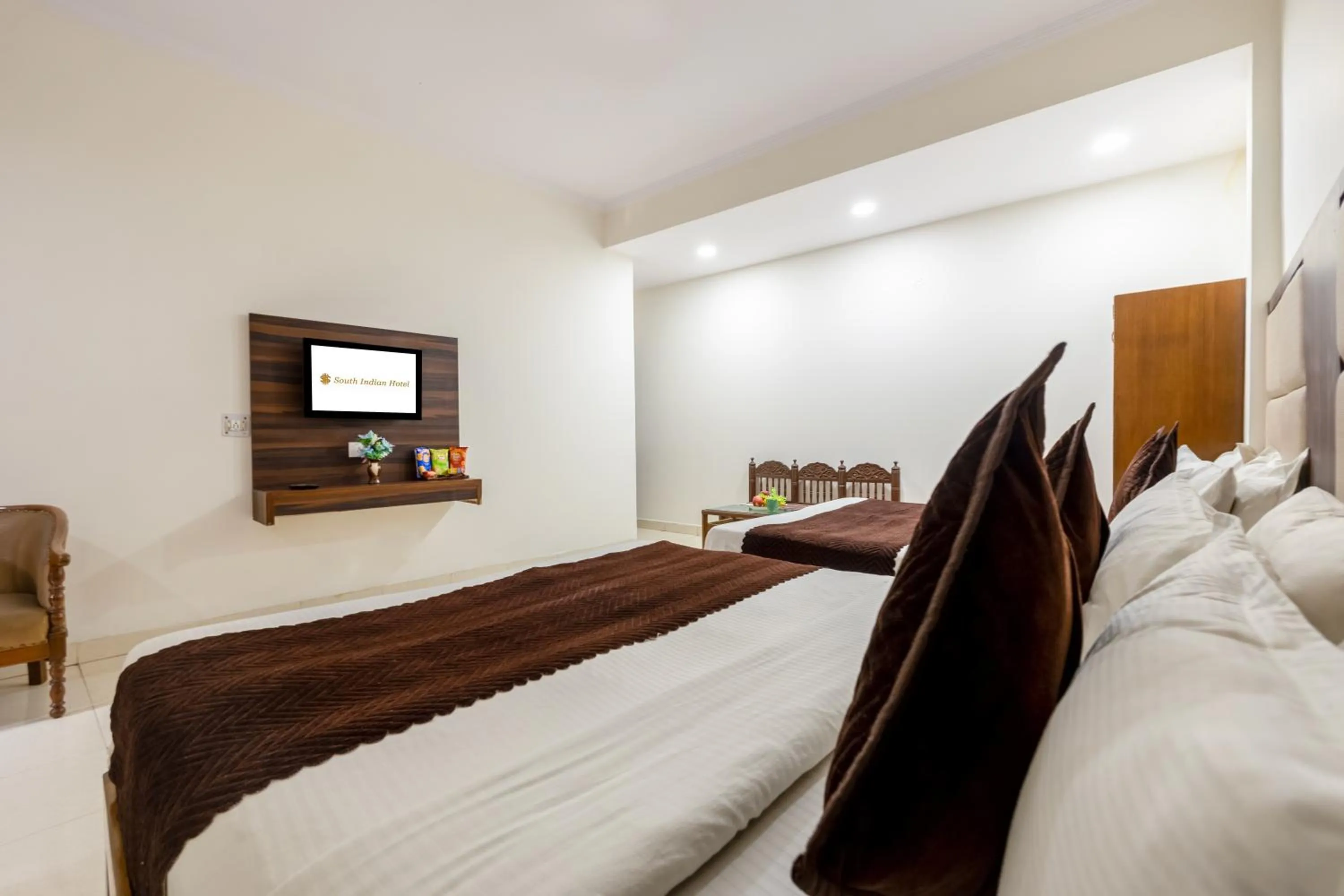 Bed in Hotel South Indian