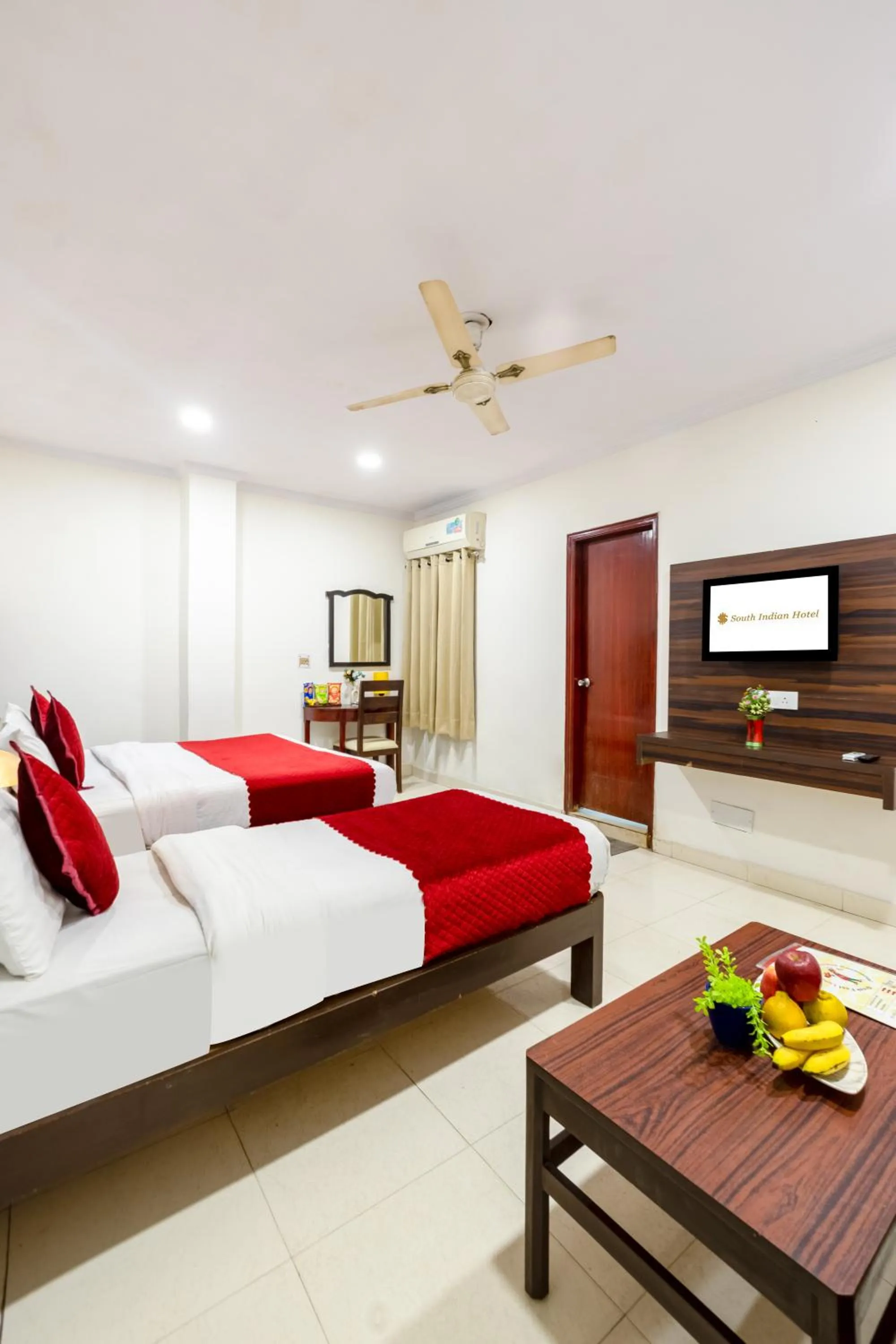 Bed in Hotel South Indian