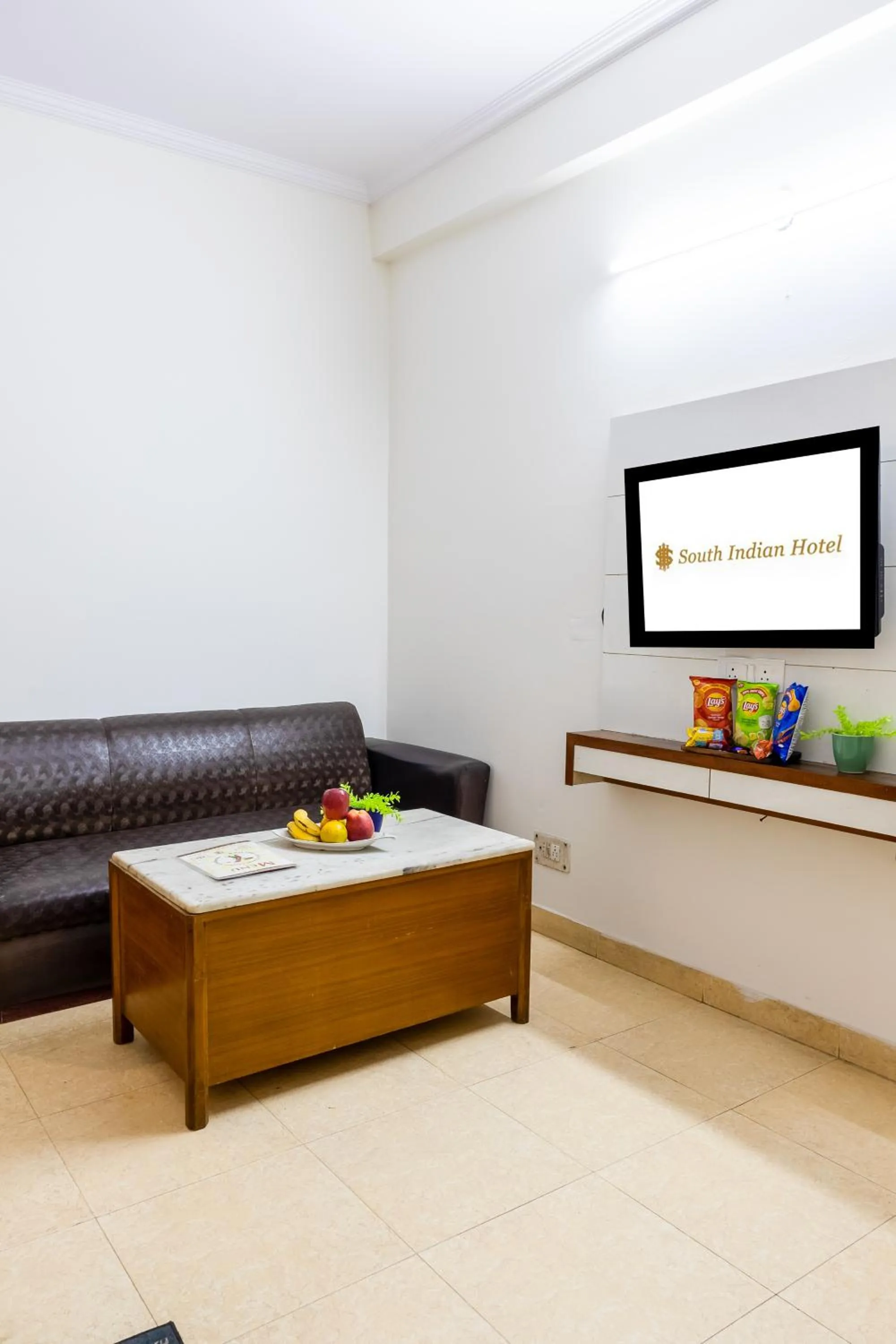 TV and multimedia in Hotel South Indian