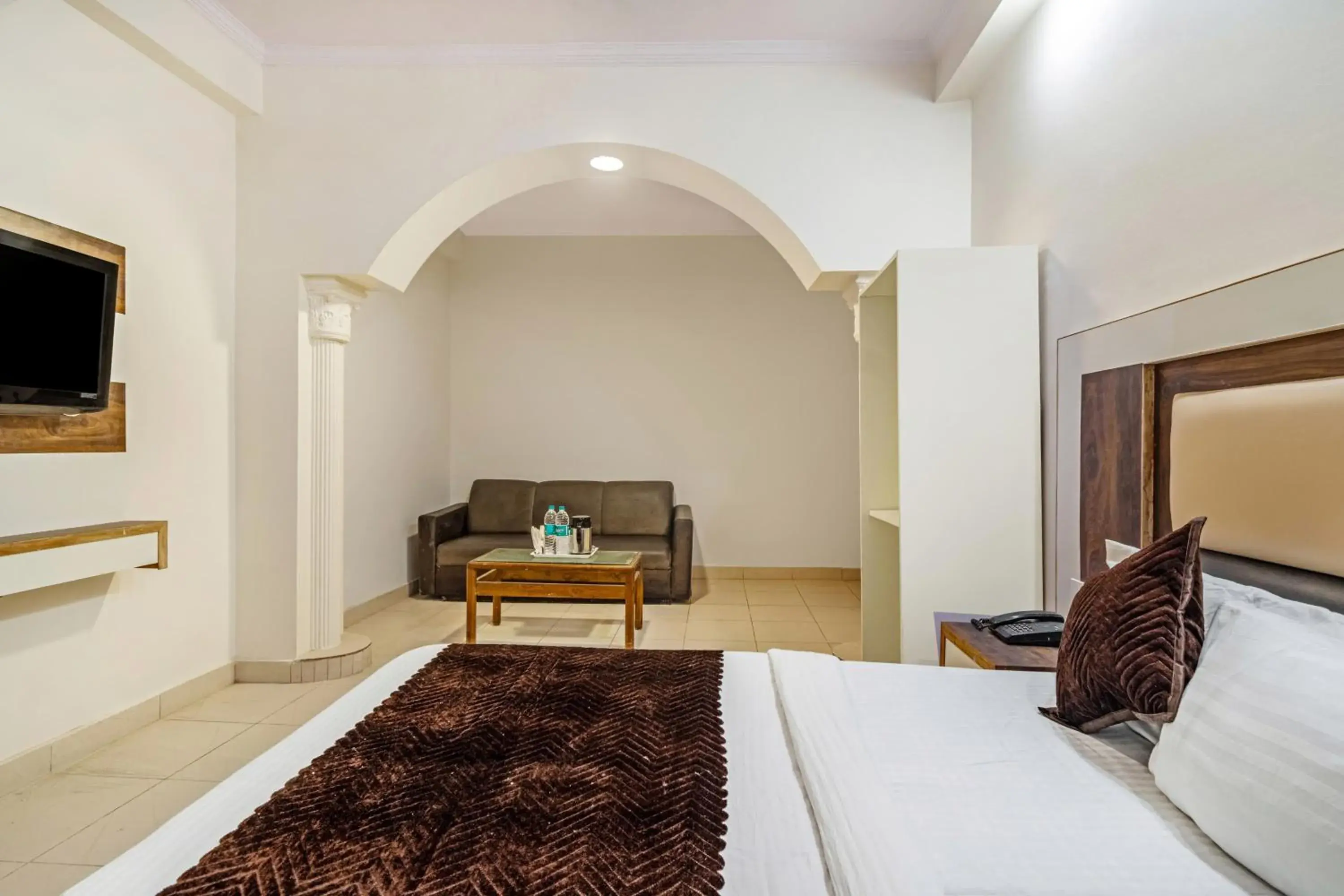 Bedroom in Hotel South Indian Bedroom in Hotel South Indian