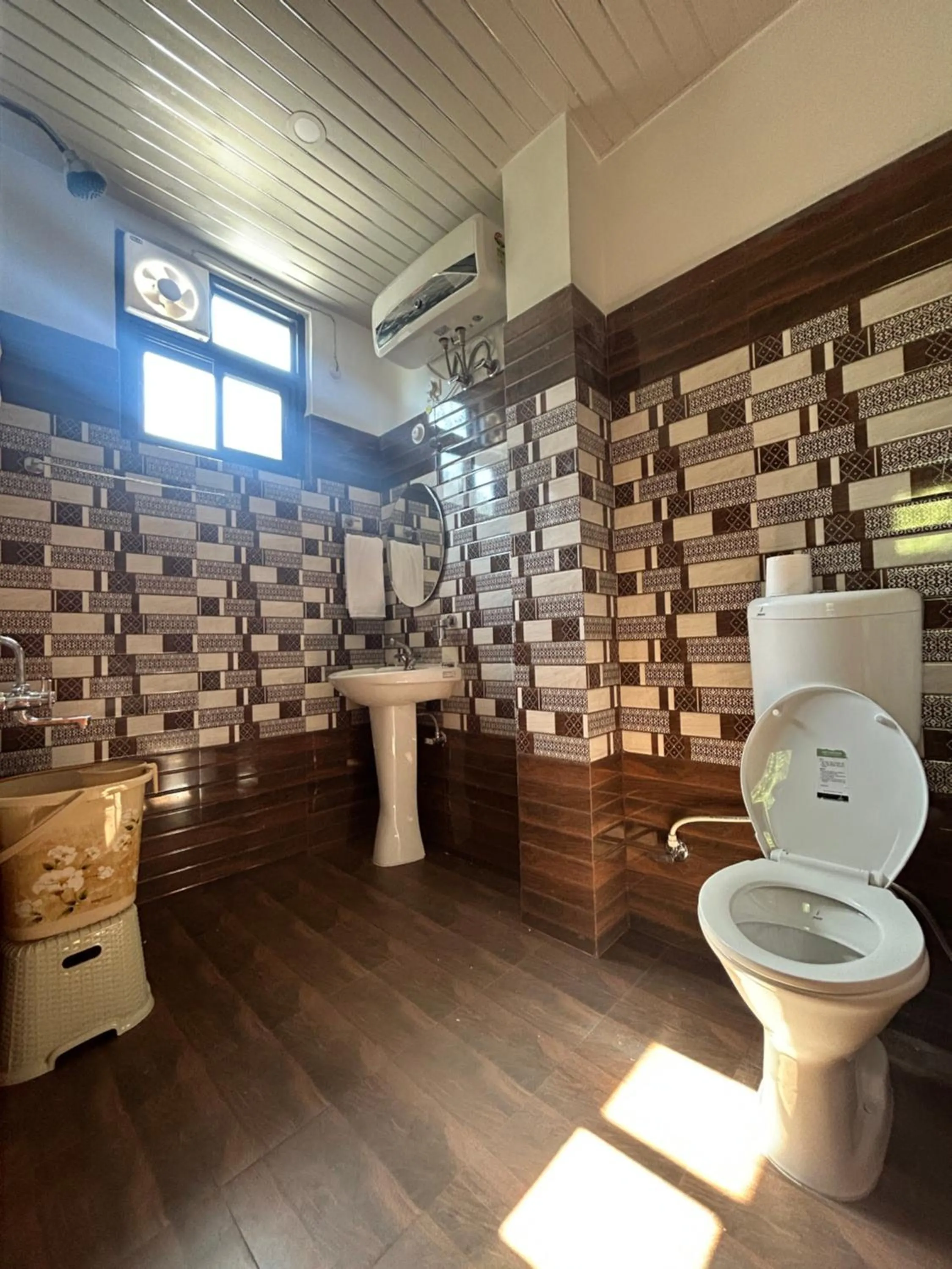 Bathroom in Lemonade Inn