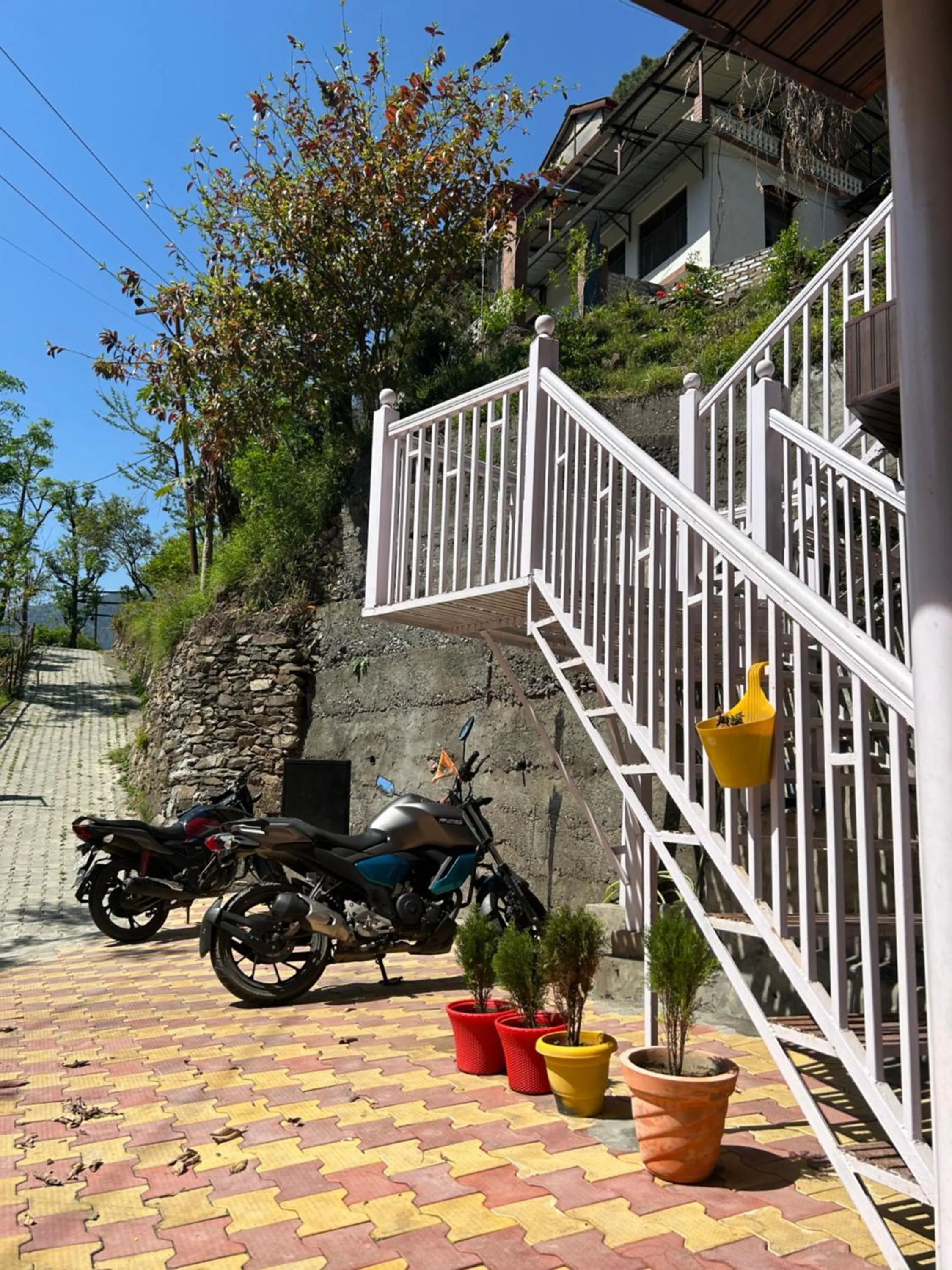 Parking in Lemonade Inn