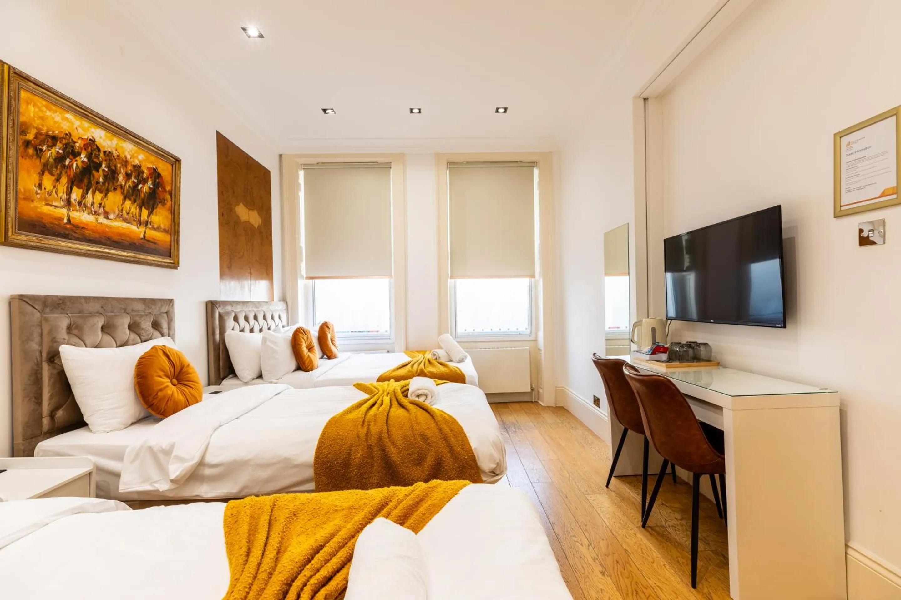 Bedroom, Bed in Mayfair Residences