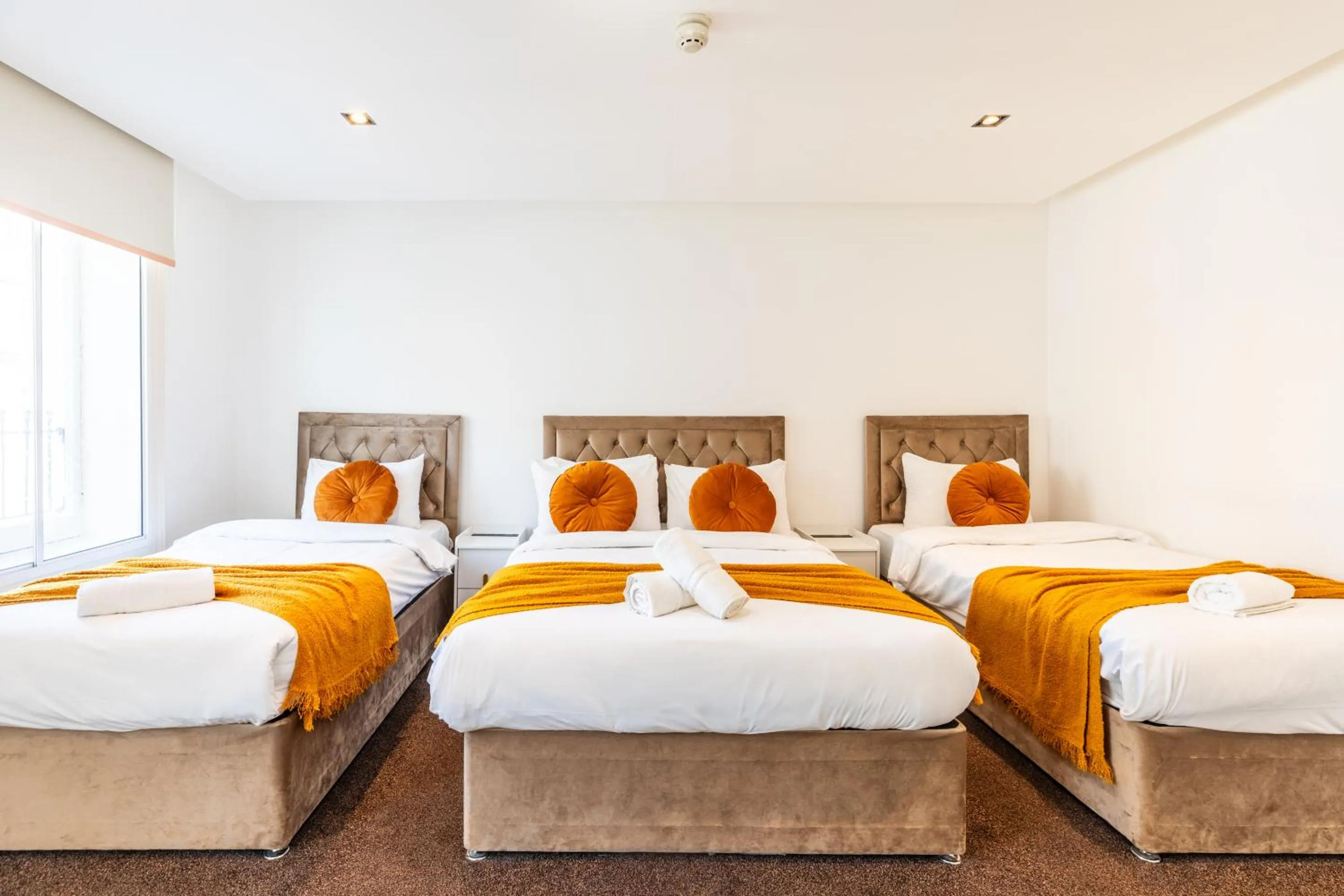 Bedroom, Bed in Mayfair Residences