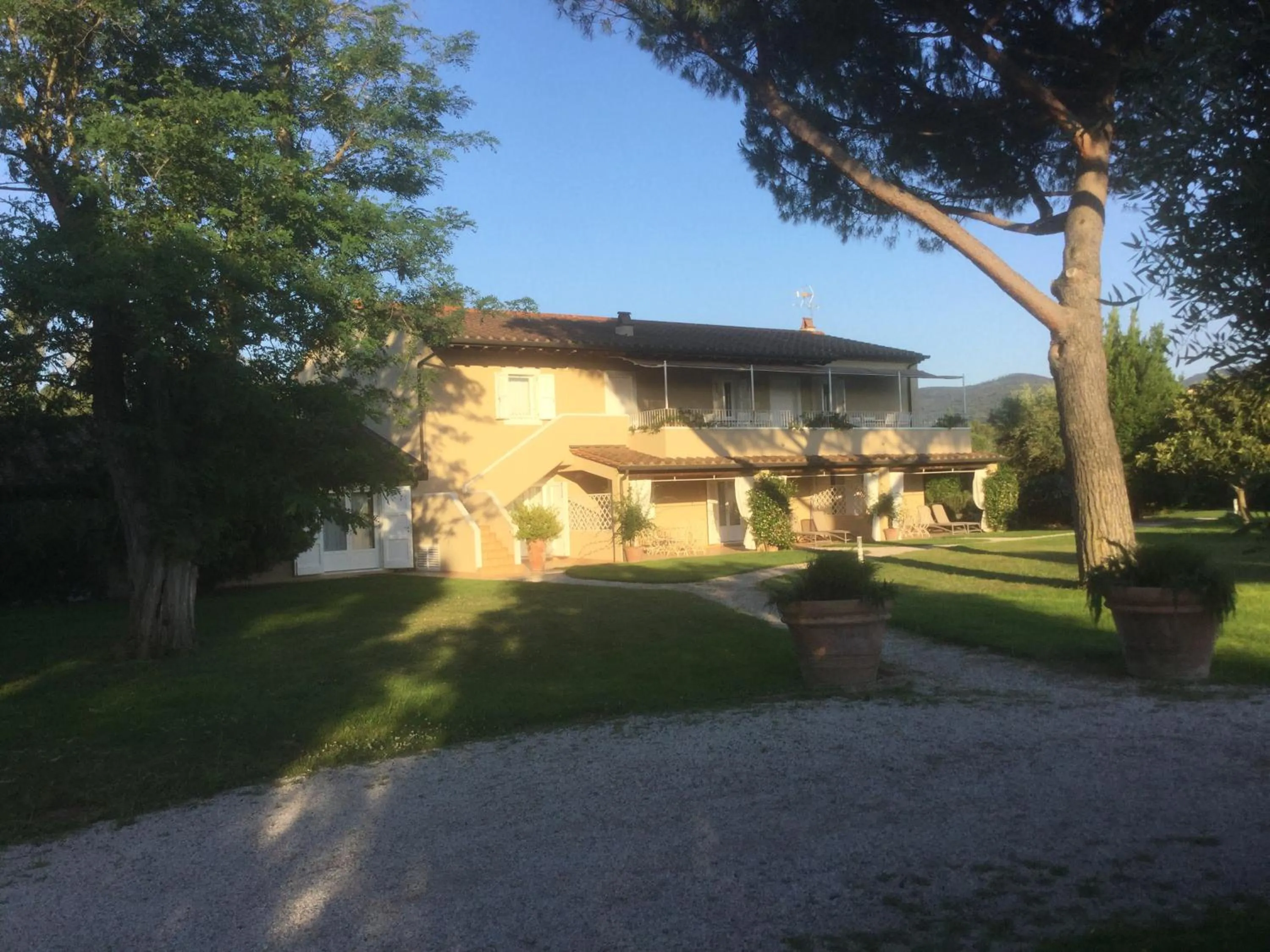 Pool view in Relais Le Fornacelle