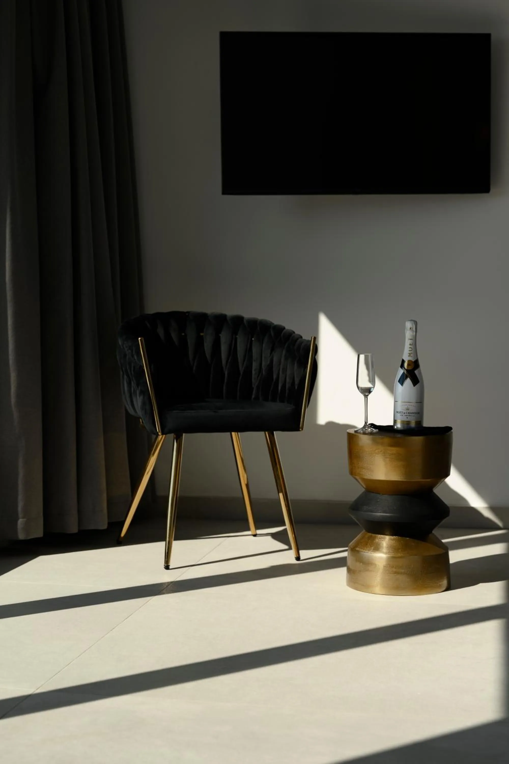 Seating area in Arany Terra