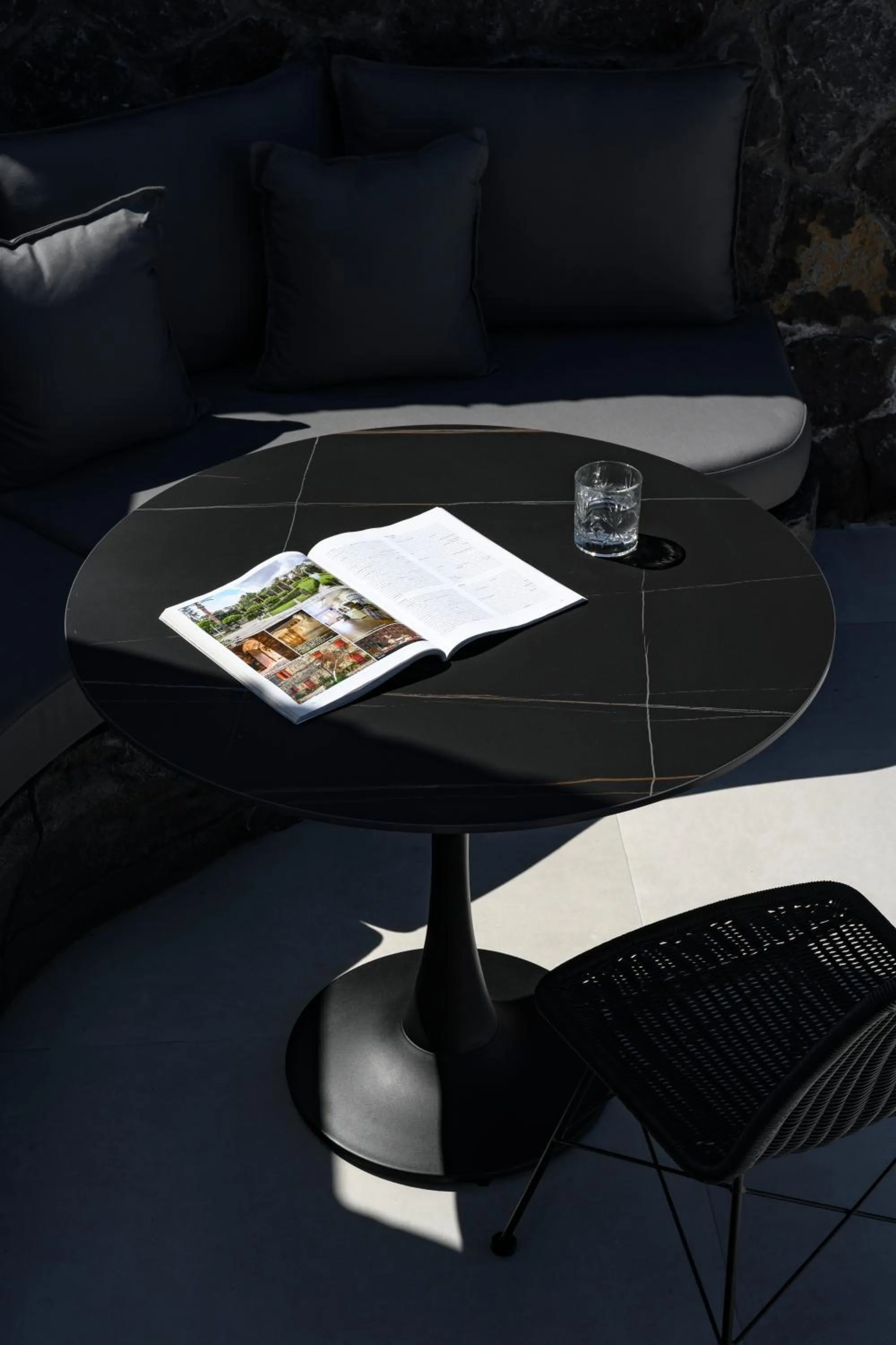 Seating area in Arany Terra