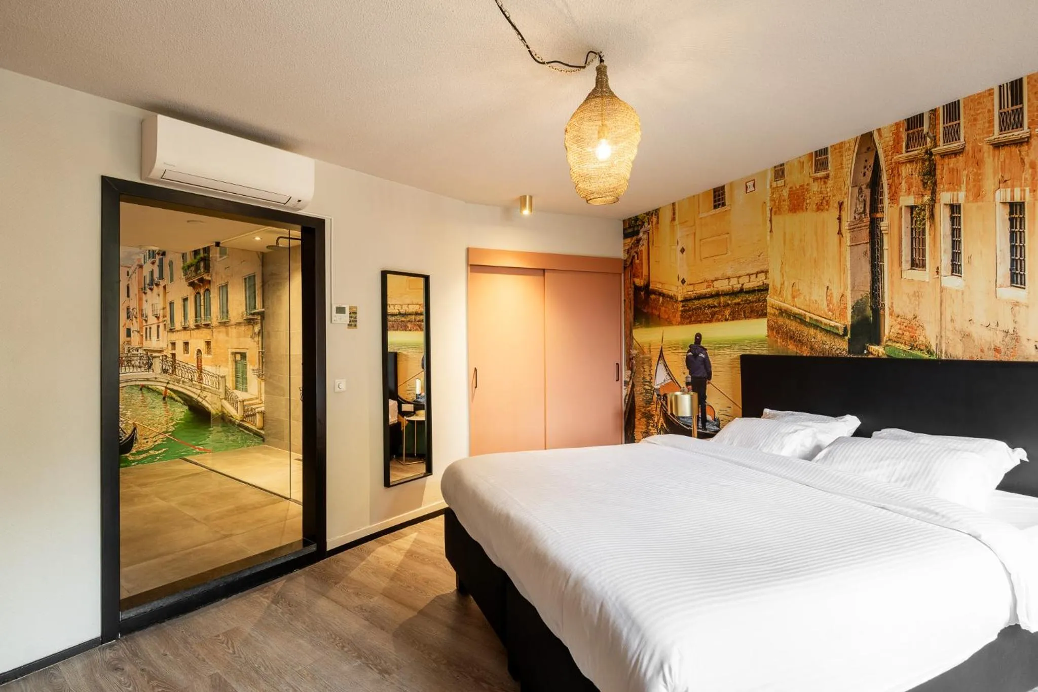 Bedroom, Bed in Boutique Hotel de Statie