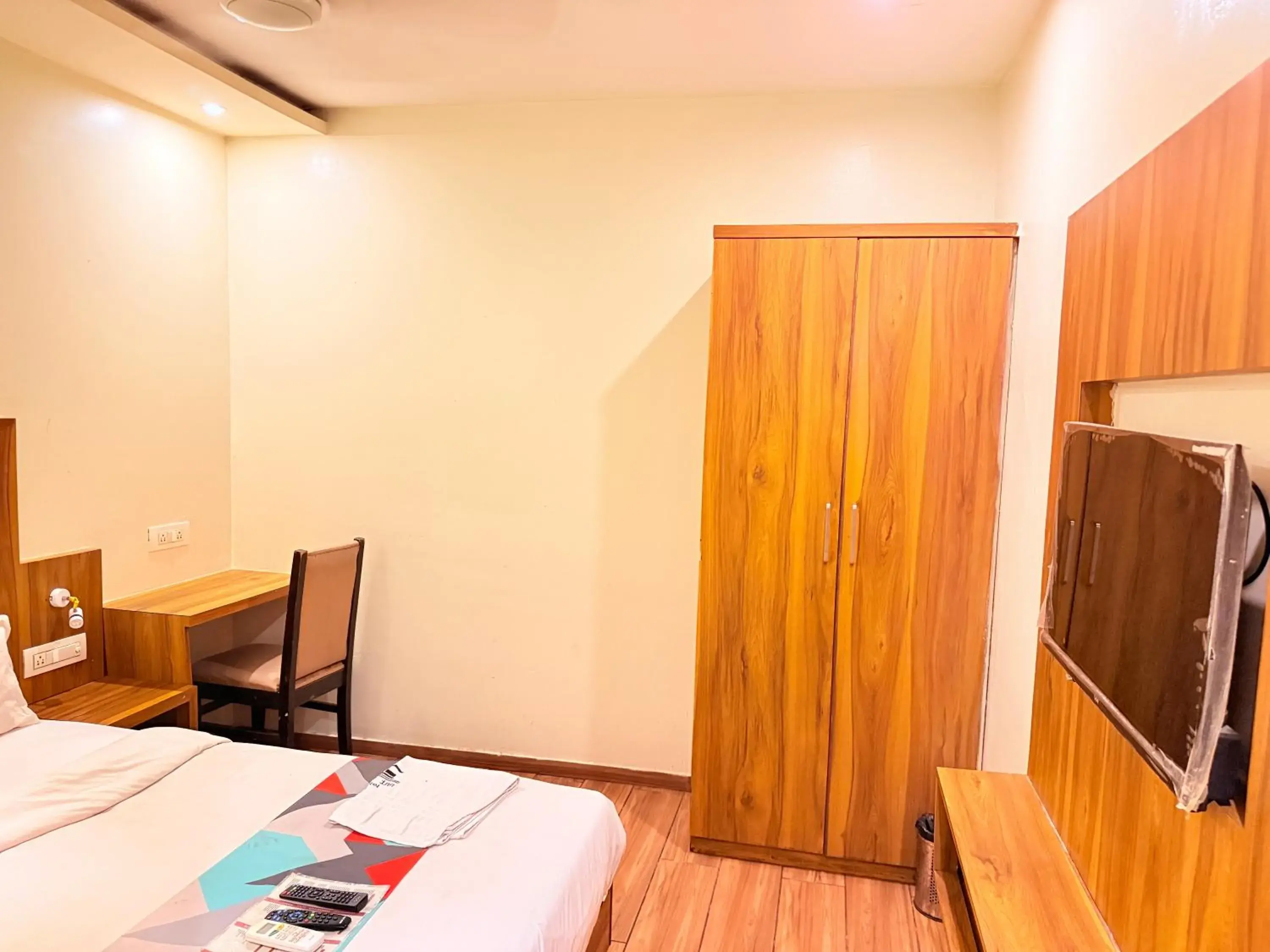 Cozy Inn T2 Mumbai Airport Cozy Inn T2 Mumbai Airport
