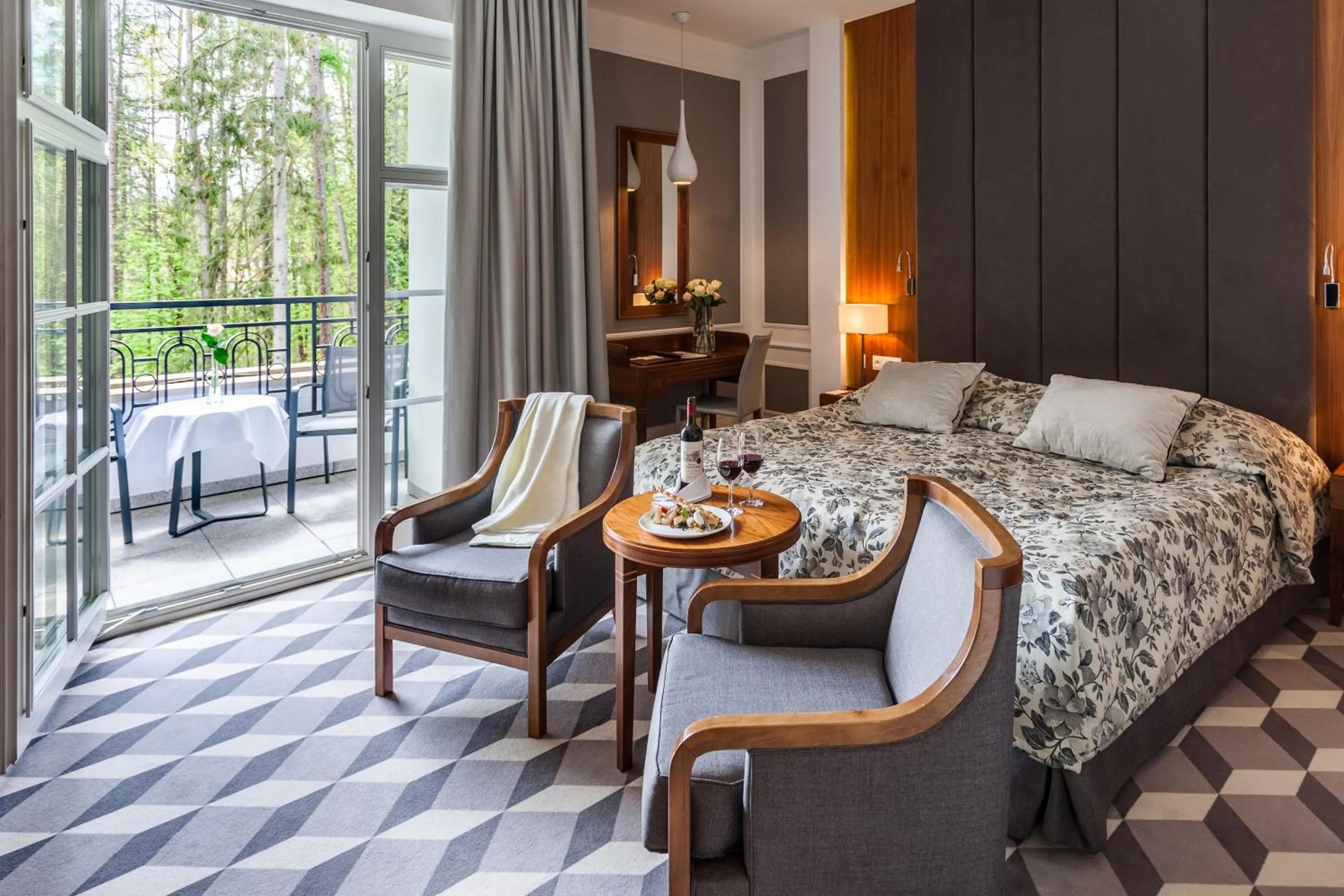 Bed in Hotel SPA Dr Irena Eris Polanica Zdrój