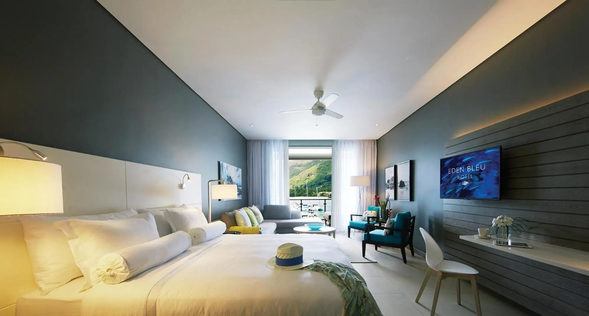 Bed in Eden Bleu Hotel