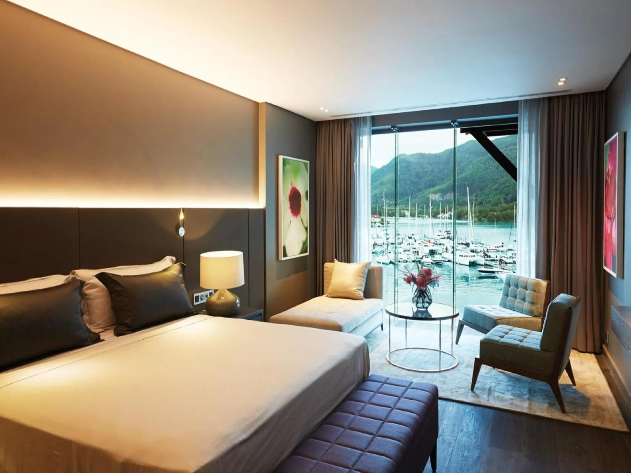 View (from property/room), Bed in Eden Bleu Hotel