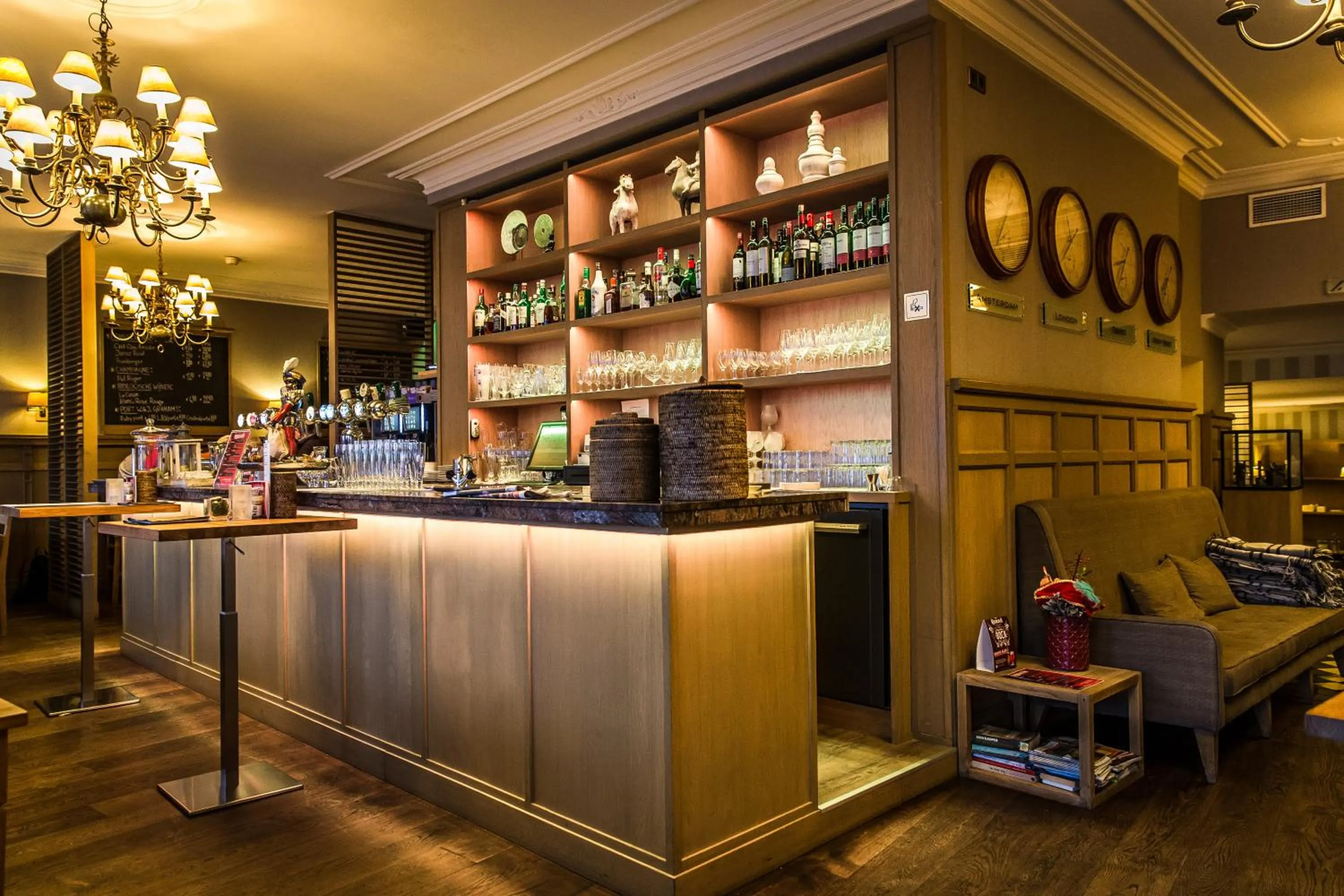 Restaurant/places to eat in Hotel De Limbourg