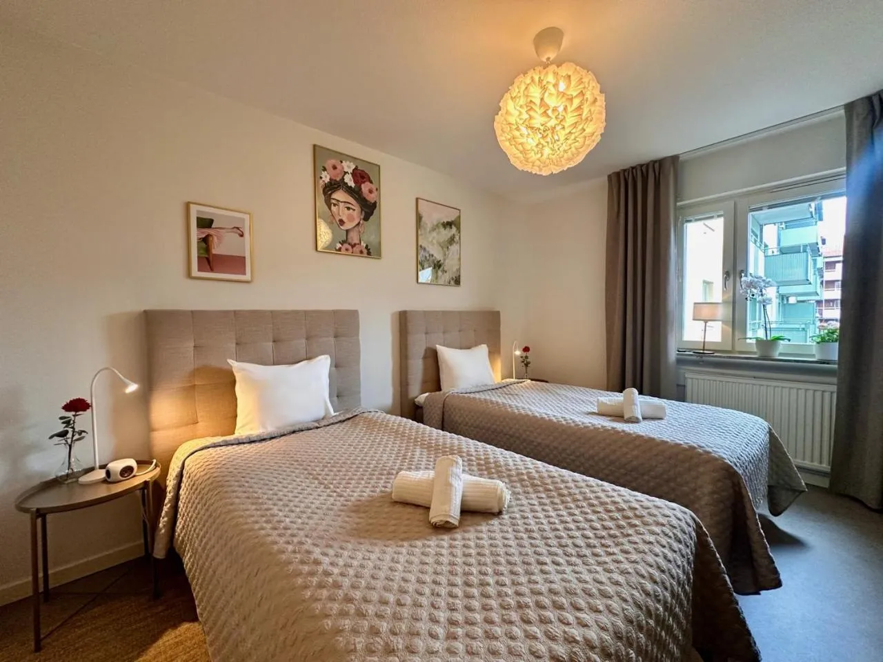 Bed in Prinshöjden Apartments - Katrineholm Central