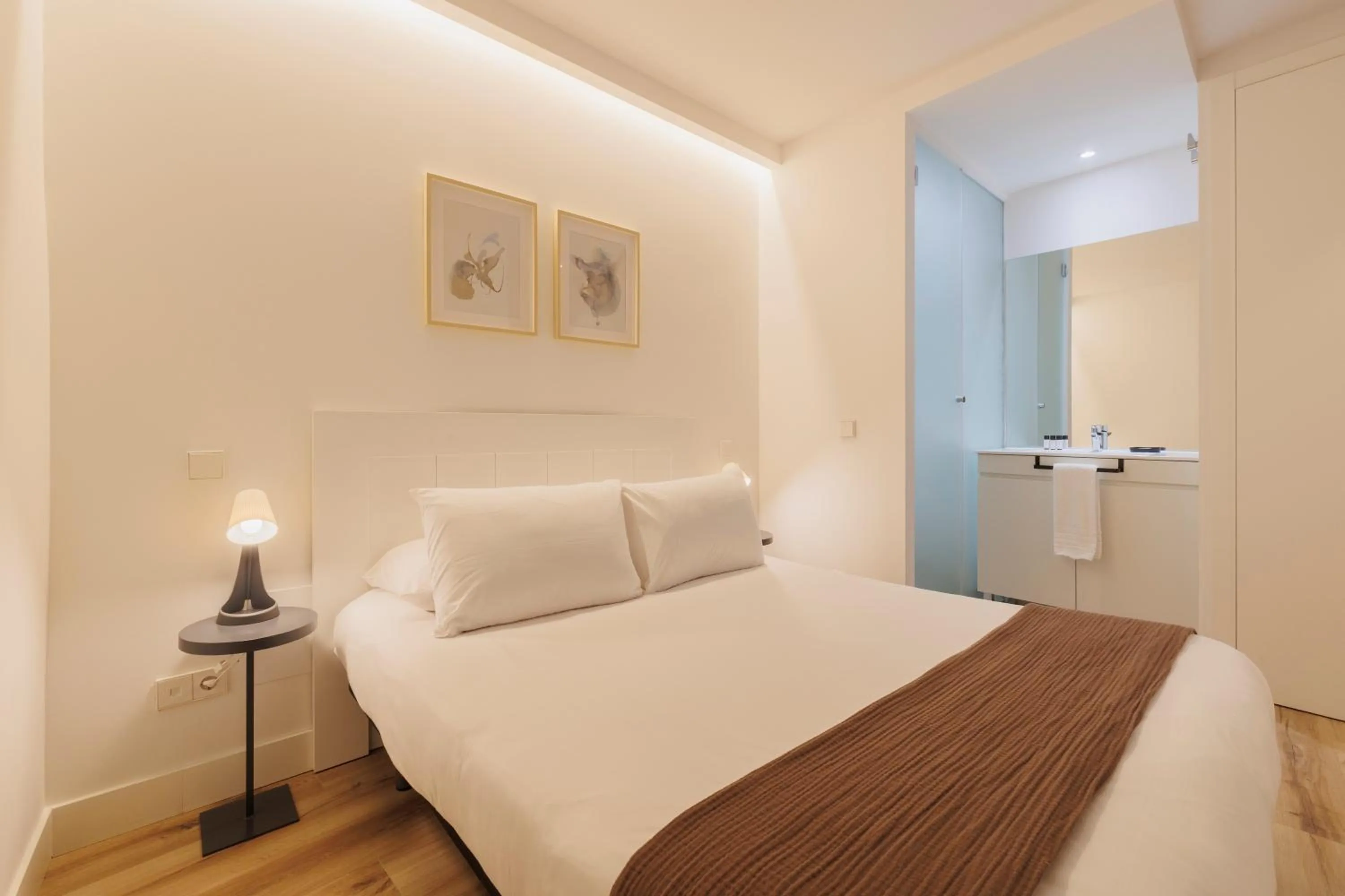 Bedroom, Bed in Fomento by Wynwood House