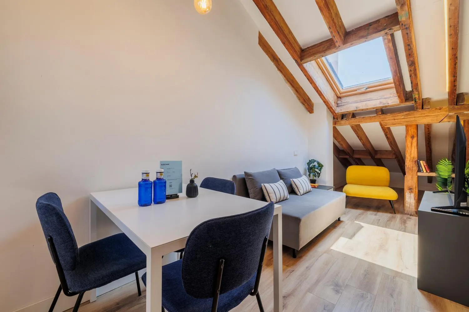 Dining area in Fomento by Wynwood House