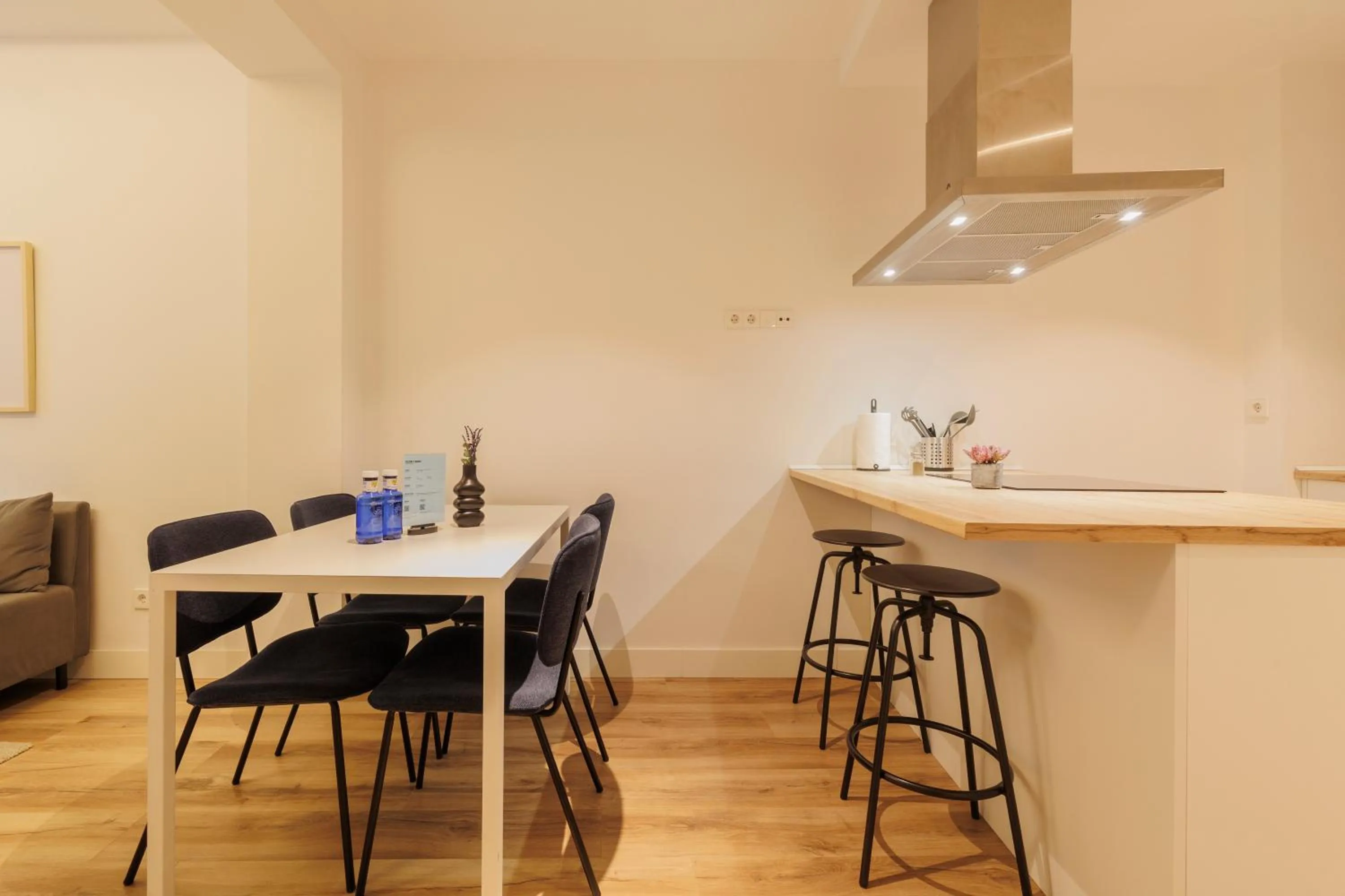 Dining area in Fomento by Wynwood House