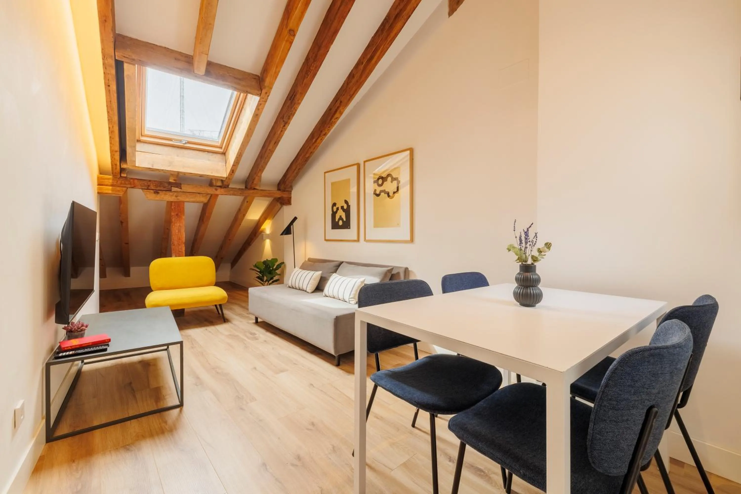 Living room in Fomento by Wynwood House