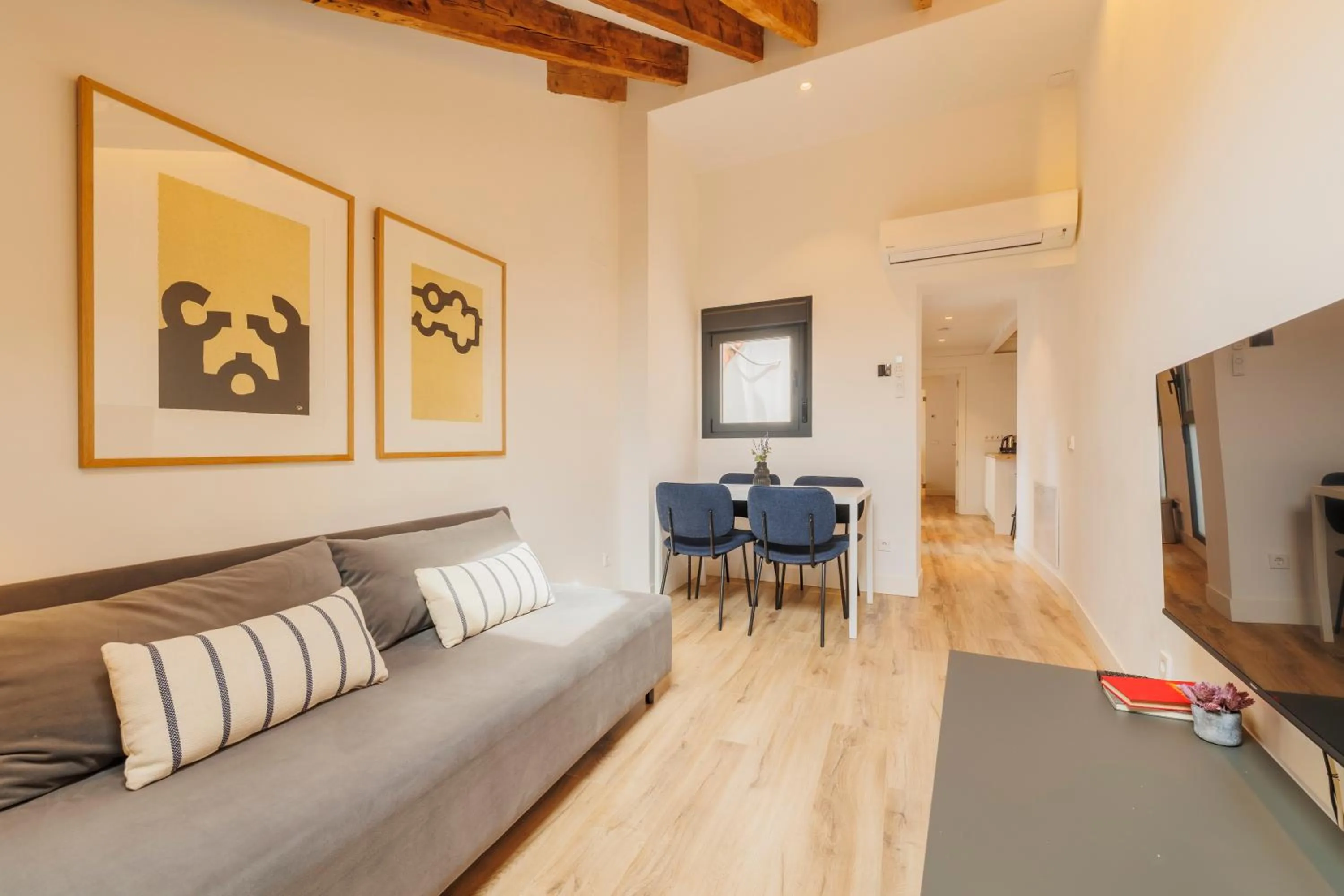 Living room in Fomento by Wynwood House