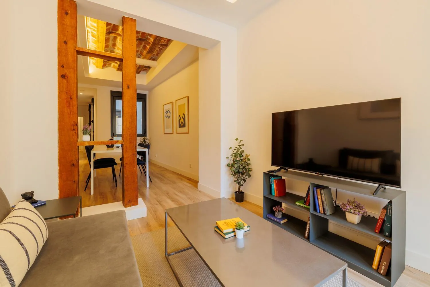 Living room in Fomento by Wynwood House